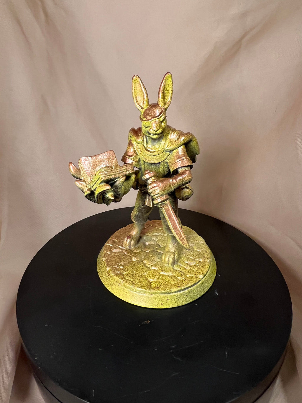 Haregon (Rabbit Folk) Mage Figure / Dungeons and Dragons Rabbit Model