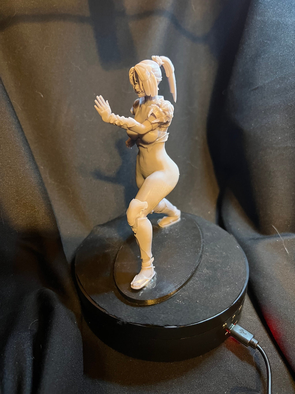 Taki Ninja Woman Figurine / Unarmed Warrior Figure