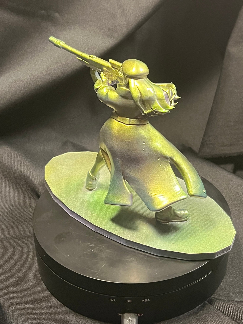 Sniper Woman / Soldier Figure
