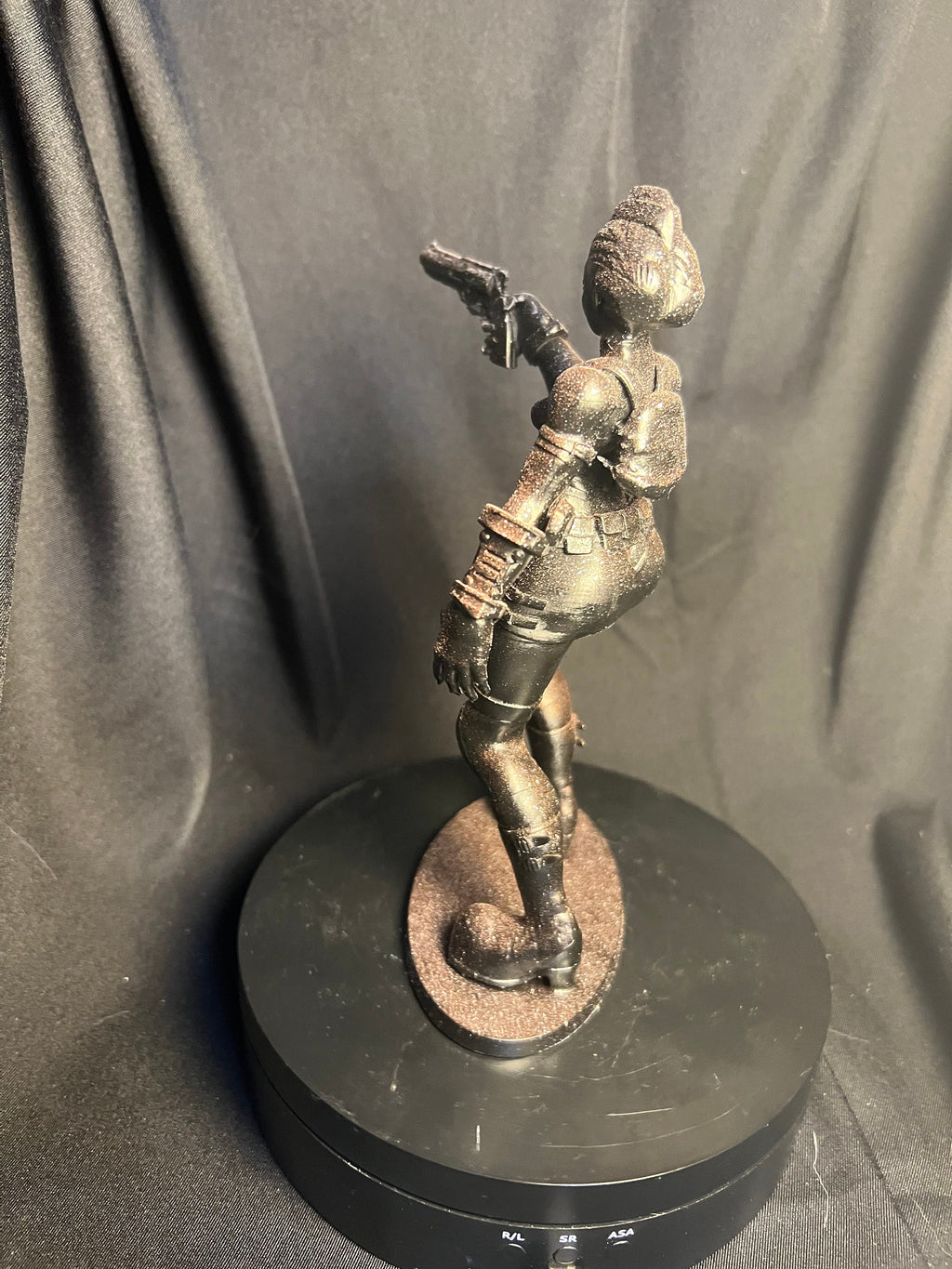 Cammy Police Woman Figure: Gaming Enthusiast Model