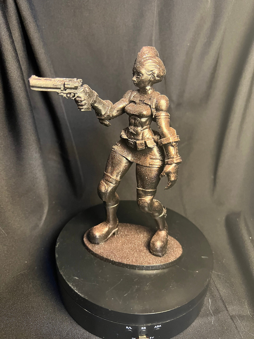 Cammy Police Woman Figure: Gaming Enthusiast Model