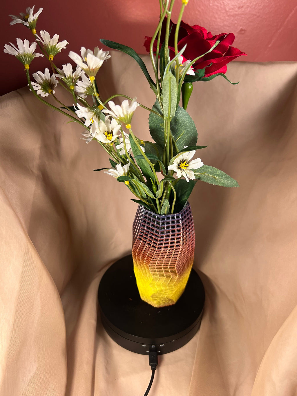 3D Printed Multicolor Vase, Painted Mesh Flower Vase