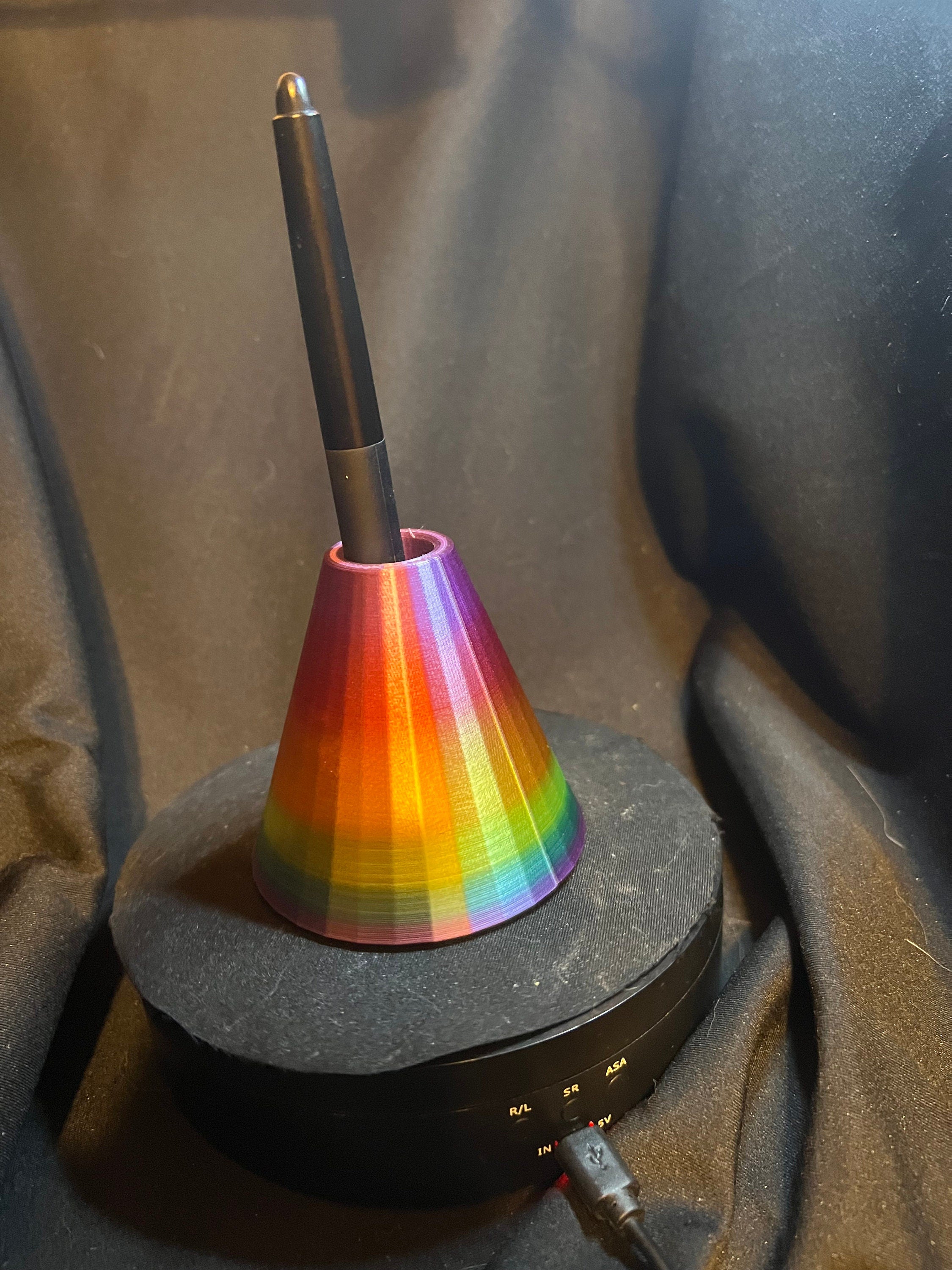 Cintiq (Touch Screen Tablet) Pen Holder / Colorful Pencil Holder