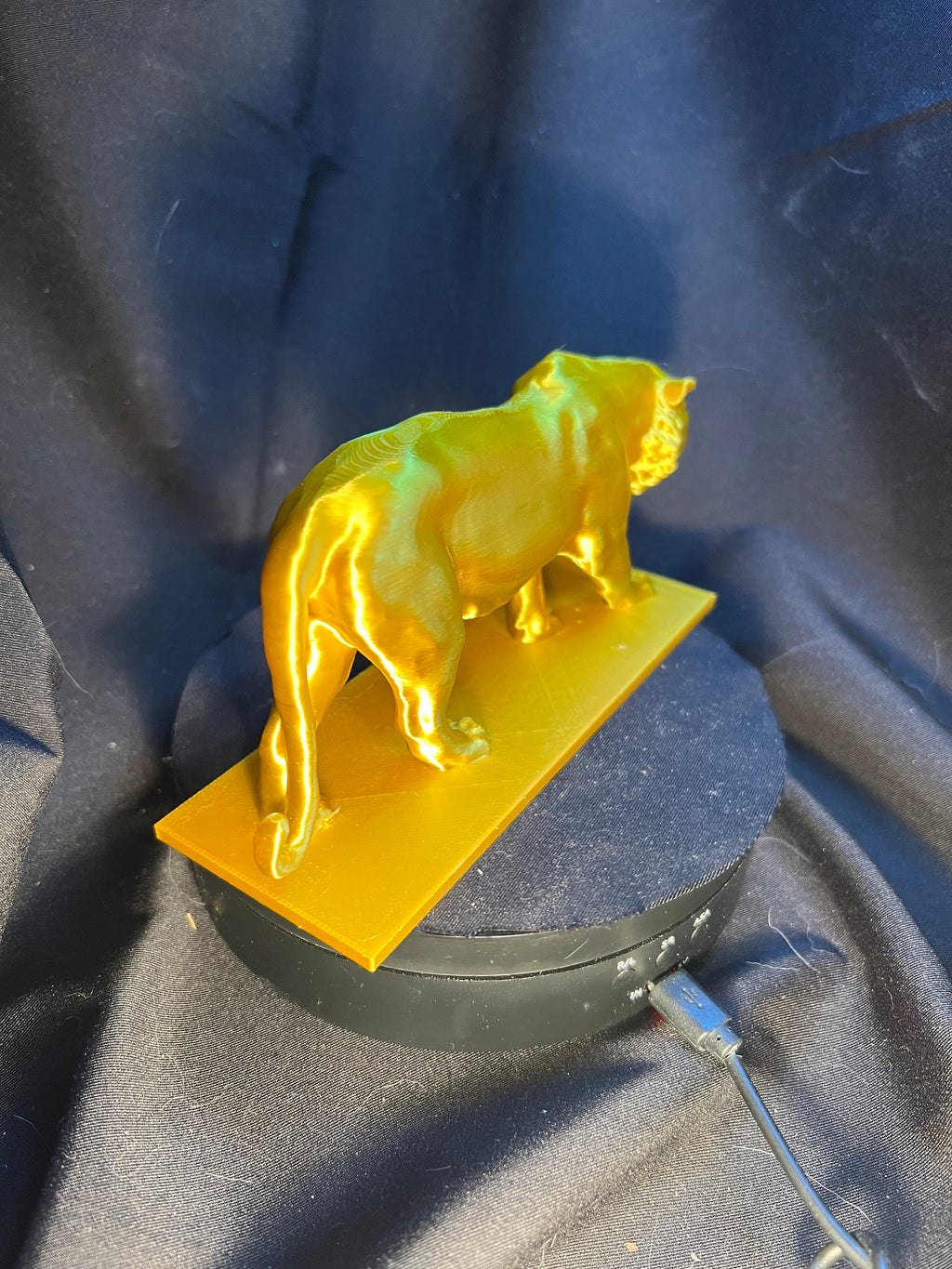 Exquisite Tiger Statue: 3-inch Animal Miniature