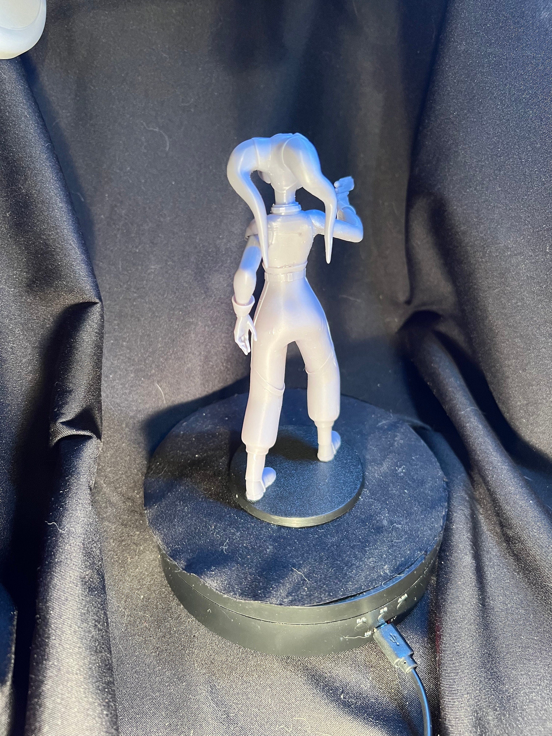 3D Printed Science Fiction Figurine: Cute Space Pilot Mom