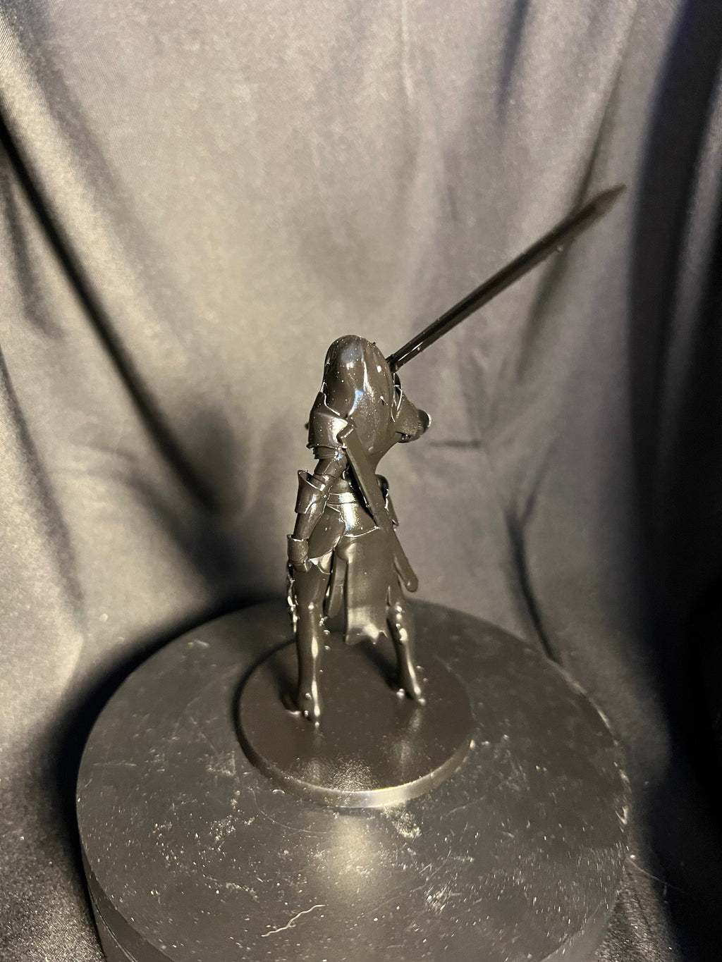 Female Knight Figure / Woman Warrior with a Greatsword