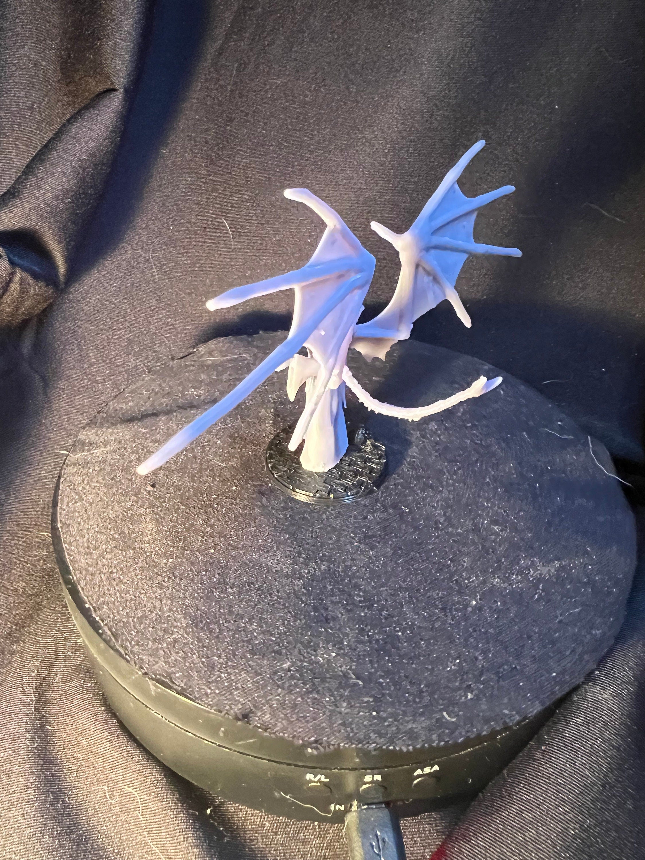 Daughter of Darkness, Demon mini