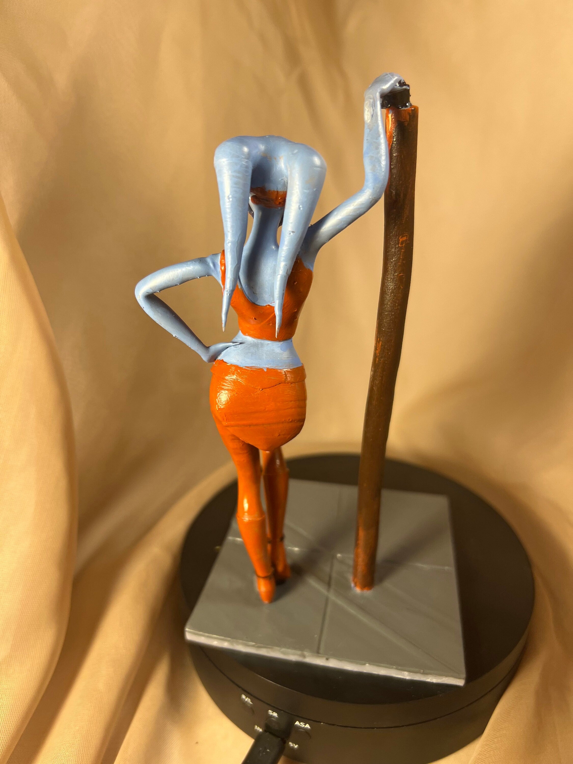 Sexy Alien Woman / Head tailed Figure