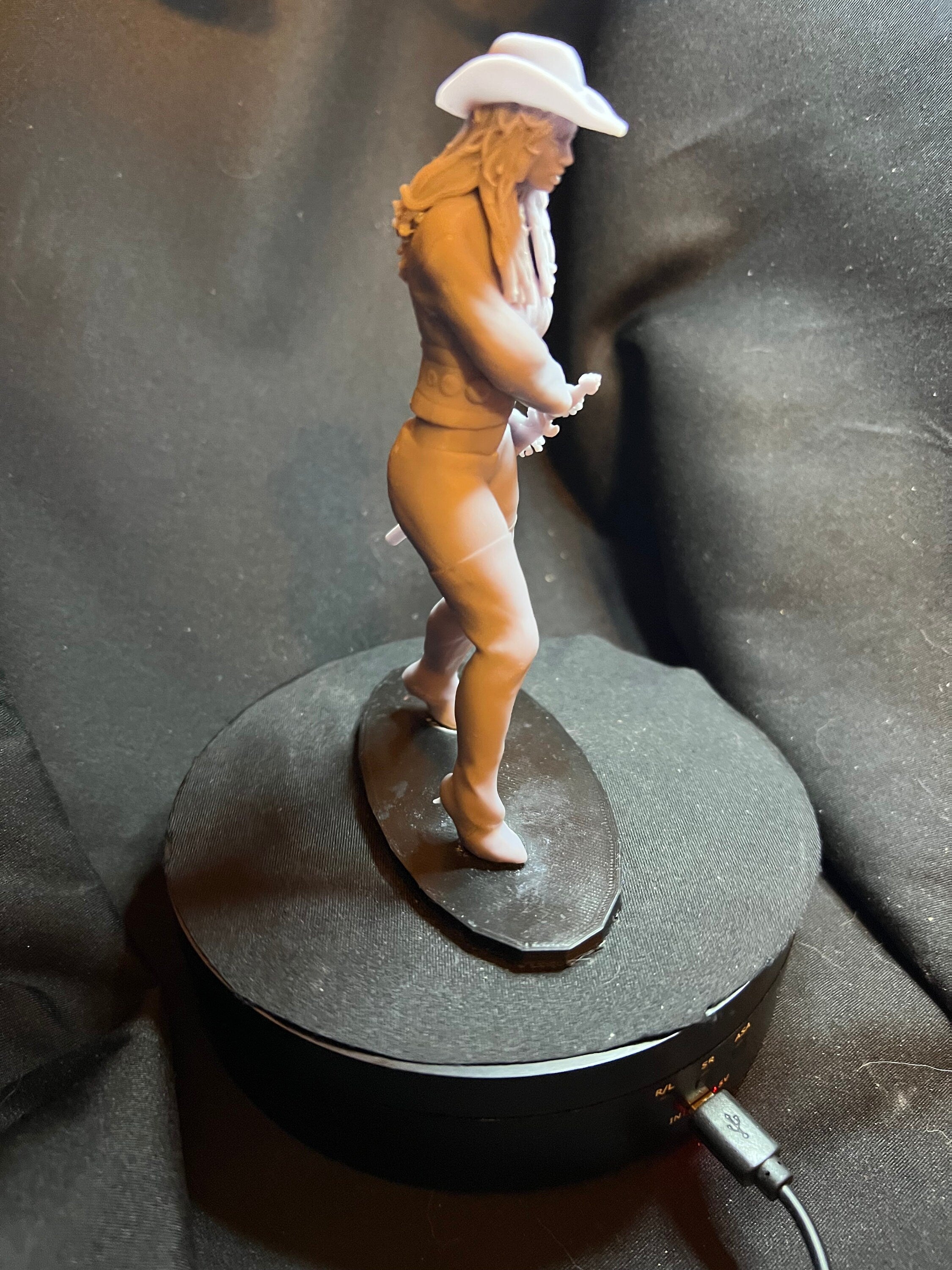 Swashbuckling Girl Figure / Pirate Woman Model