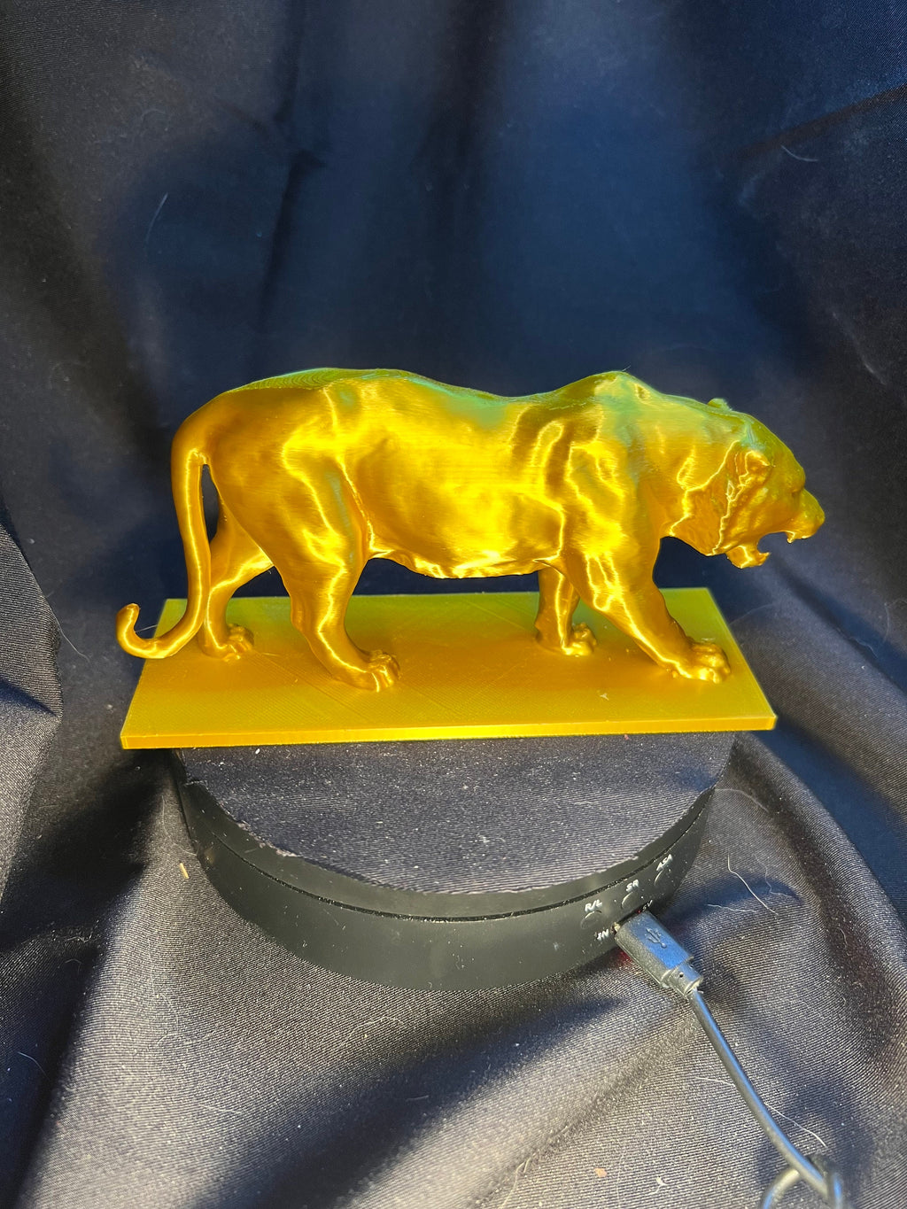 Exquisite Tiger Statue: 3-inch Animal Miniature