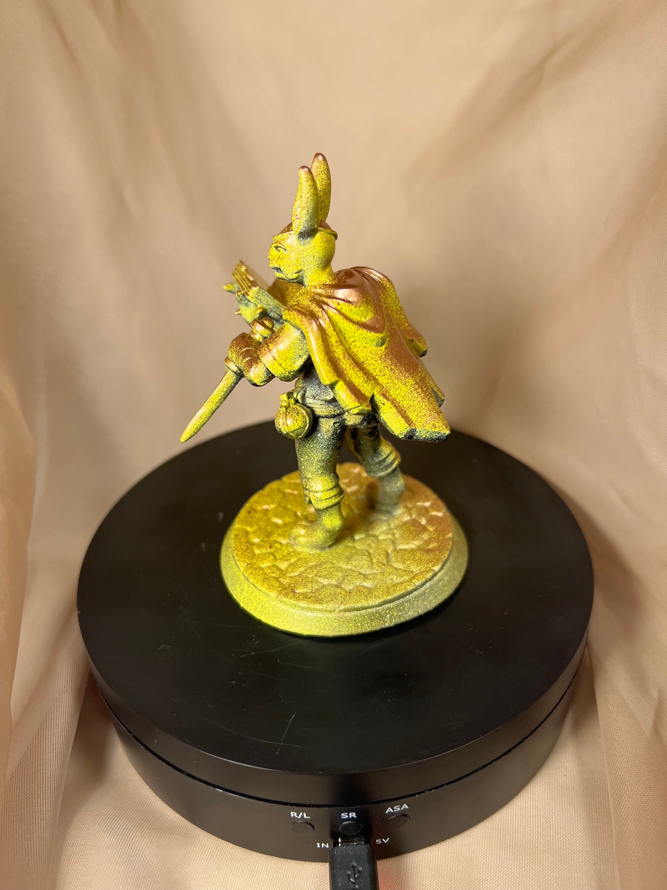 Haregon (Rabbit Folk) Mage Figure / Dungeons and Dragons Rabbit Model