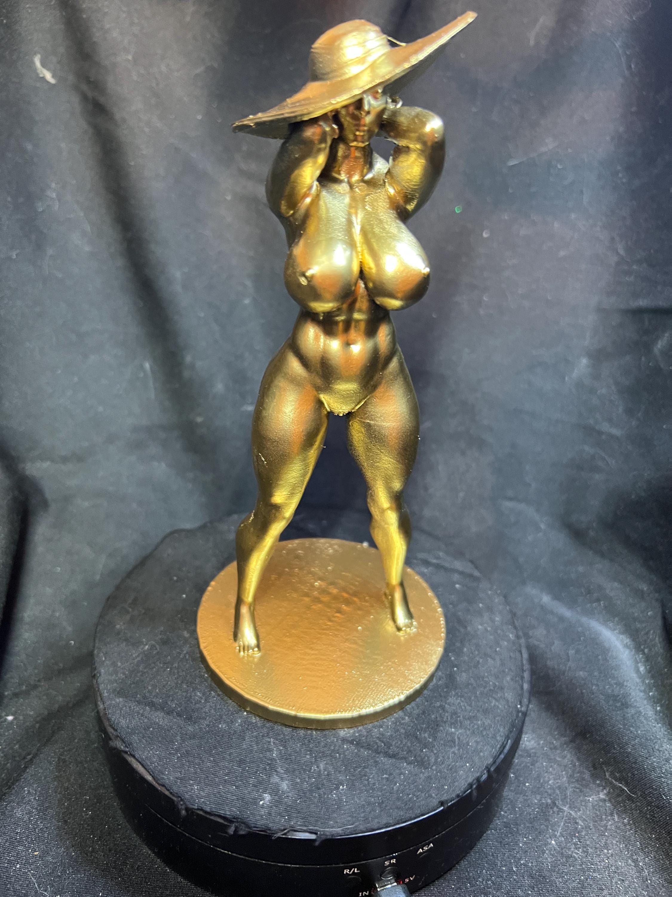 Sexy Game Mommy Alcina Figure