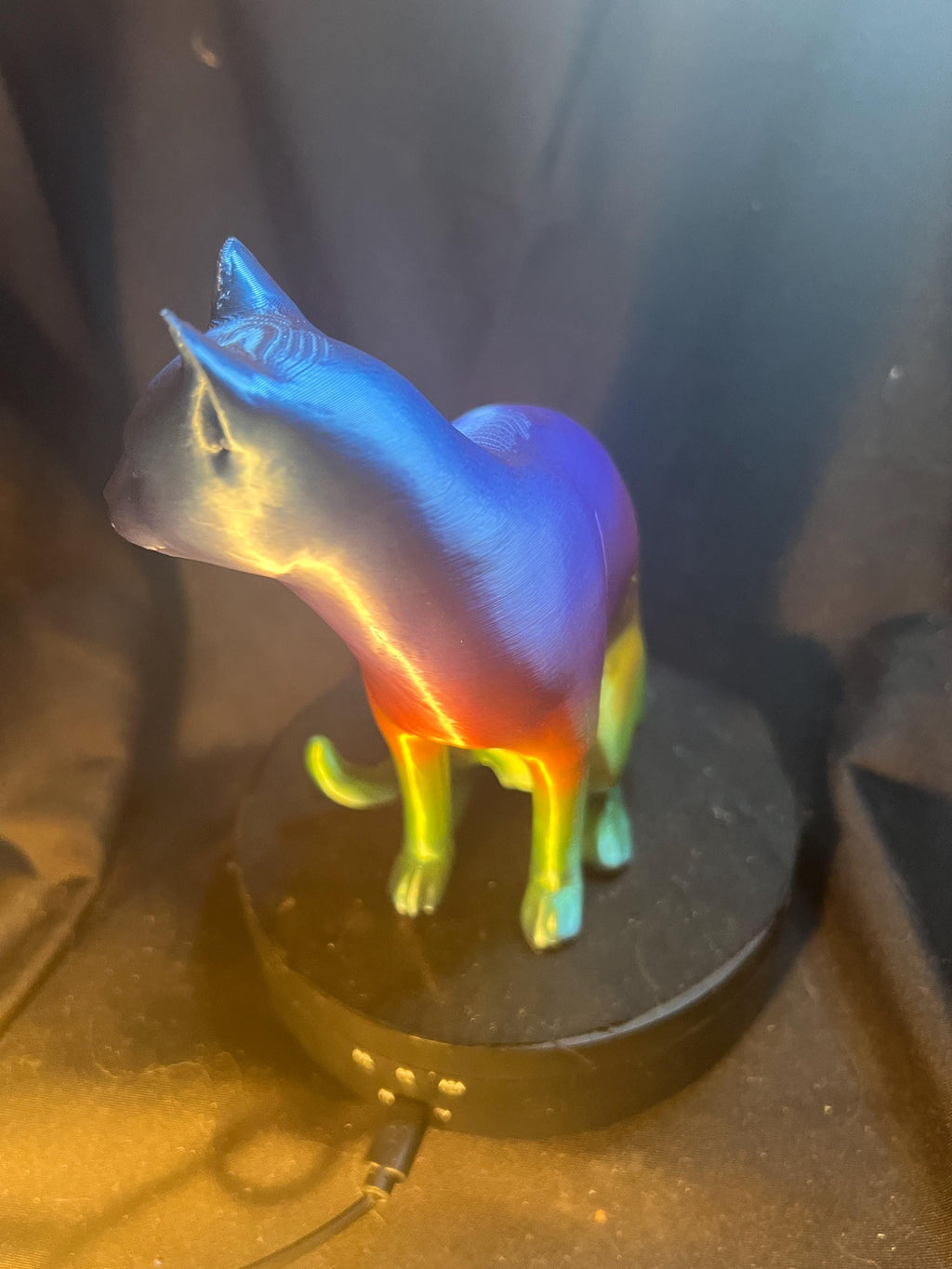 Elegant House Cat Statue: 6-Inch Cat Model