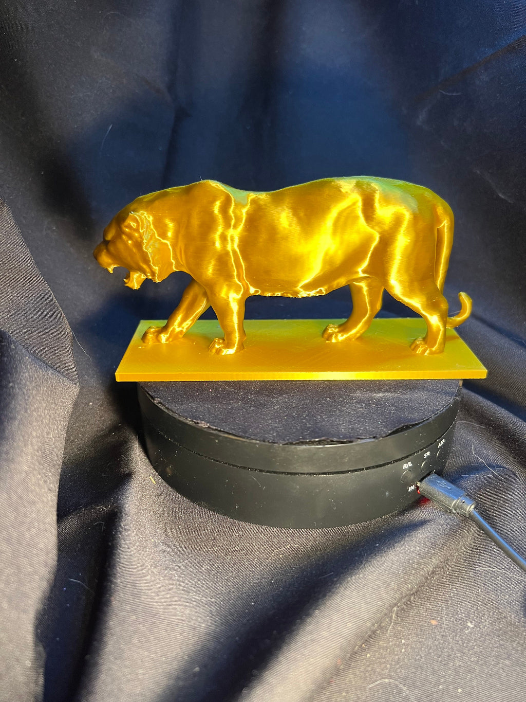 Exquisite Tiger Statue: 3-inch Animal Miniature