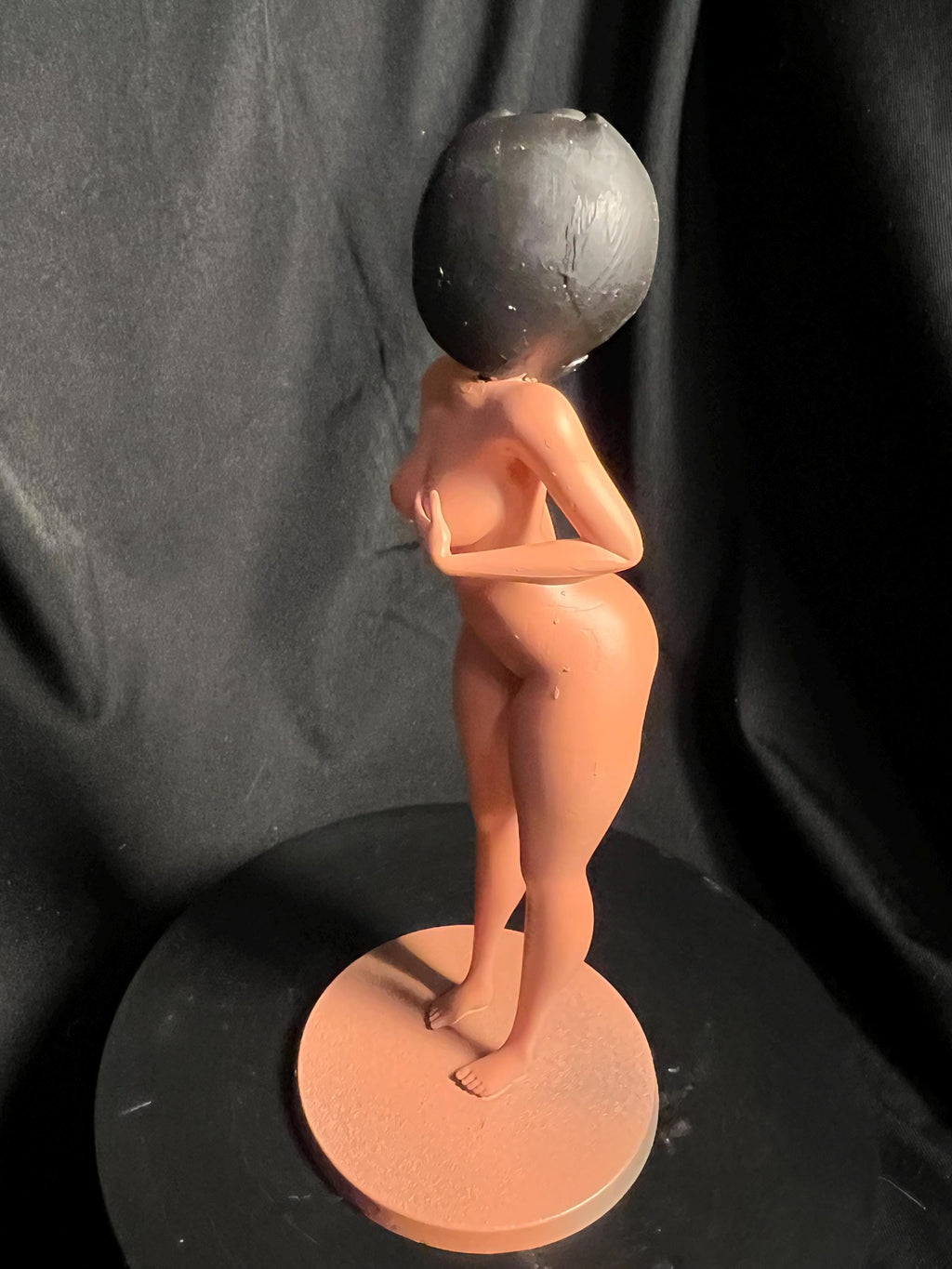 Nude Toon Mom Model / Hot Anime Mommy Figure