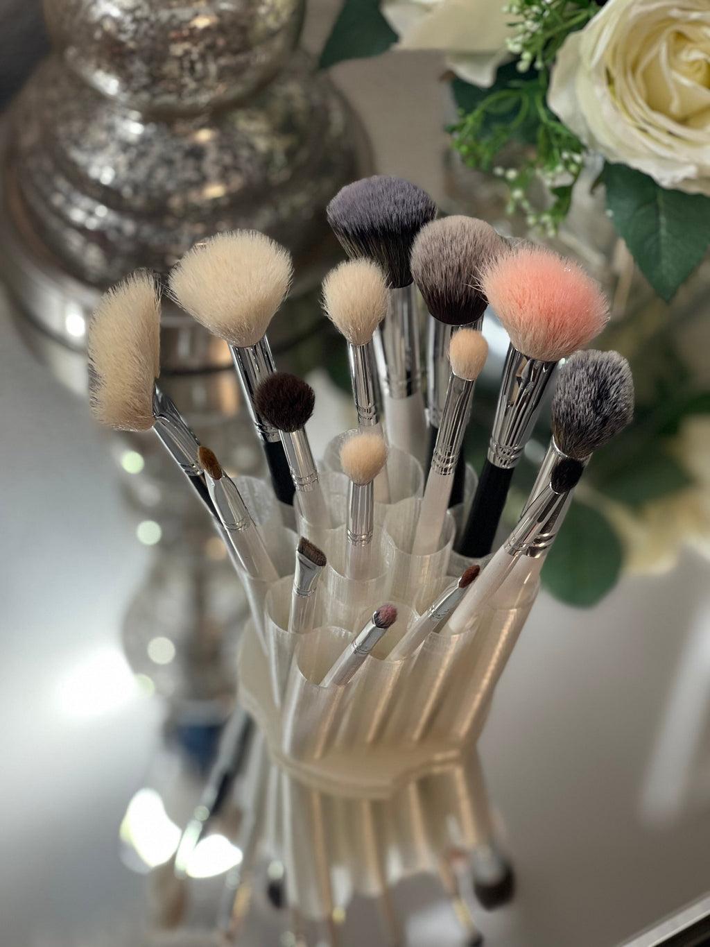 Tubular Multi-section Brush Holder