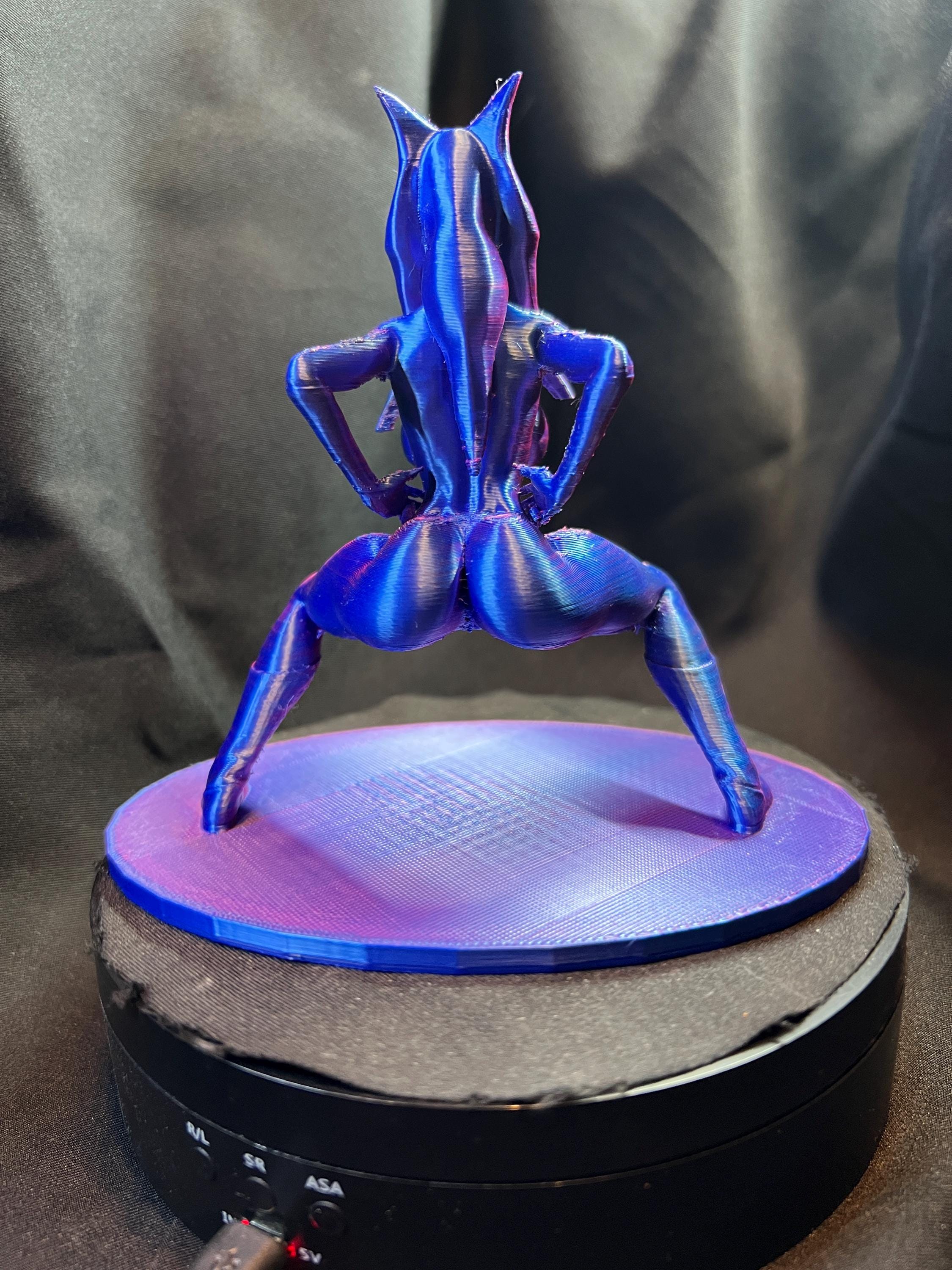 Sexy Alien Fantasy Woman Figurine (Nude)