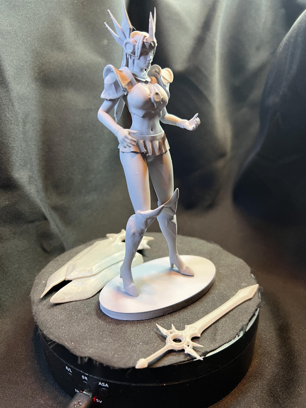 Sexy Knight – Sword and Shield Warrior Figure