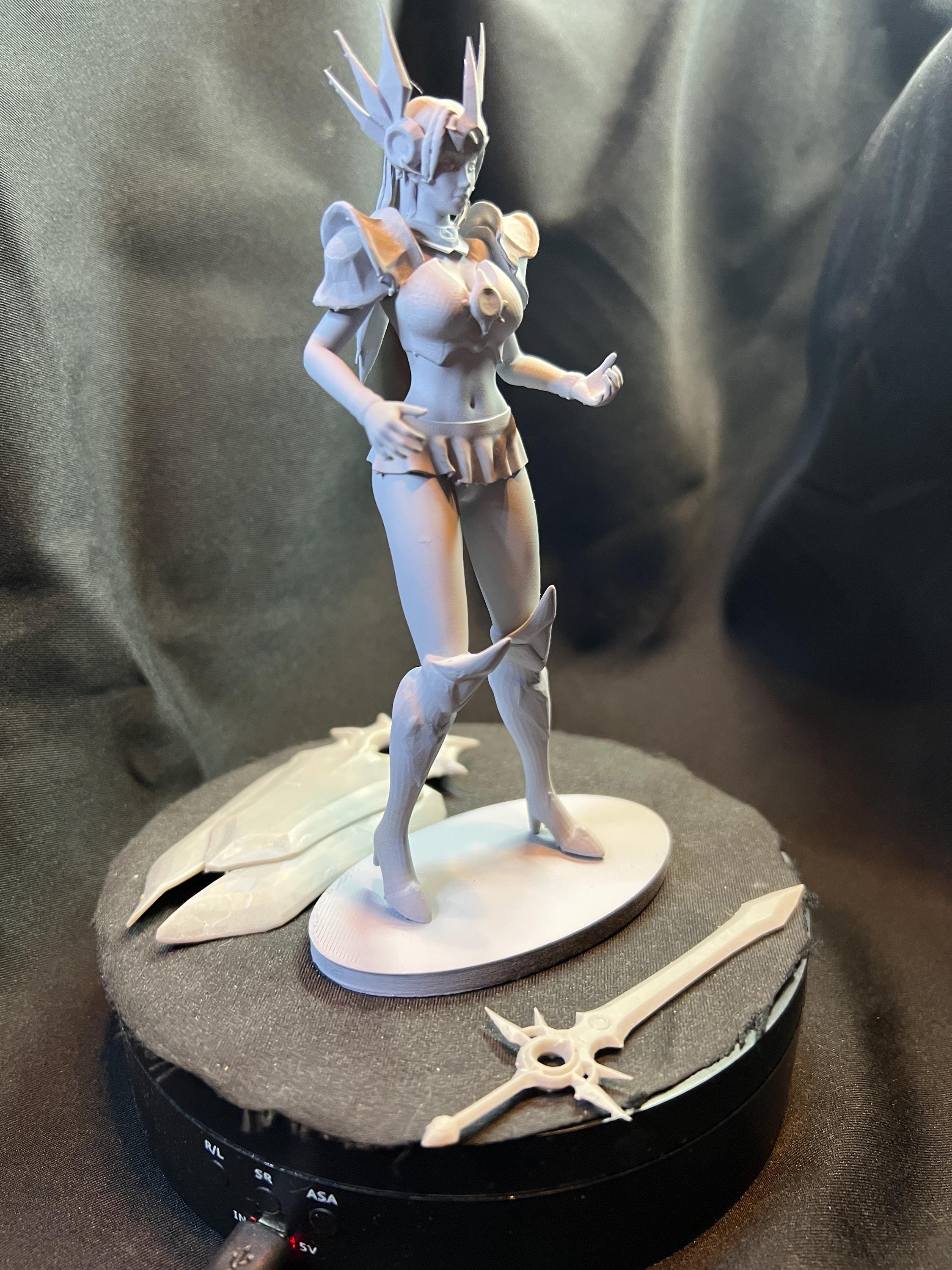 Sexy Knight – Sword and Shield Warrior Figure