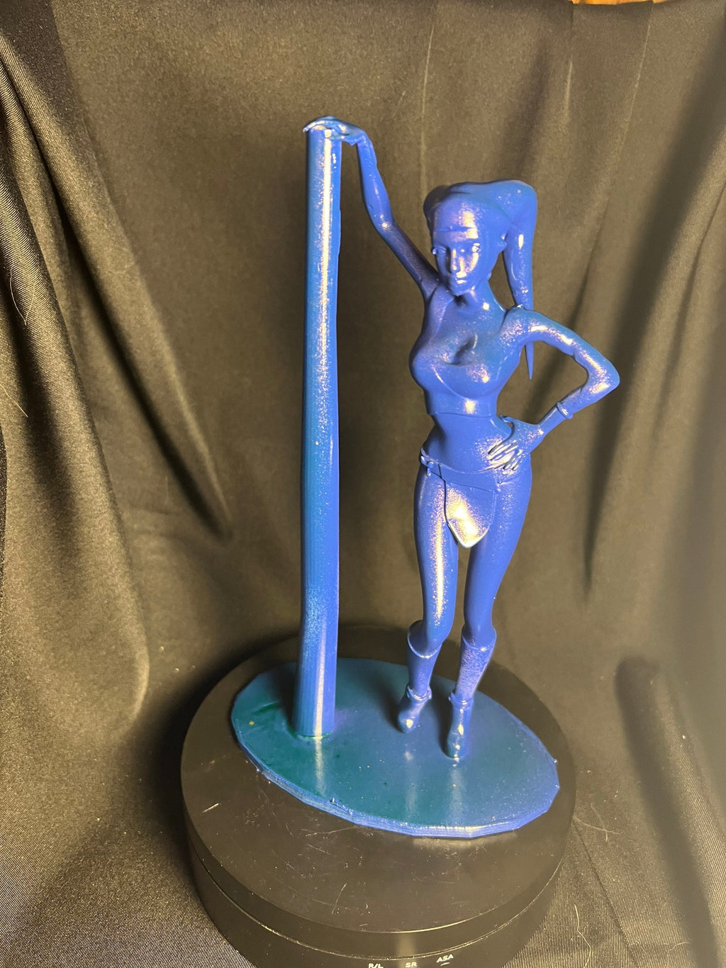 Sexy Alien Woman / Head tailed Figure