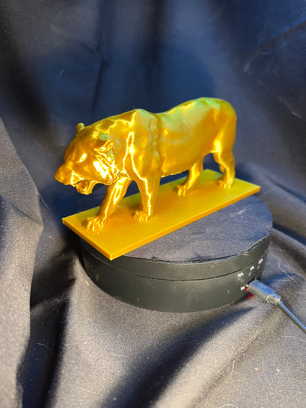 Exquisite Tiger Statue: 3-inch Animal Miniature