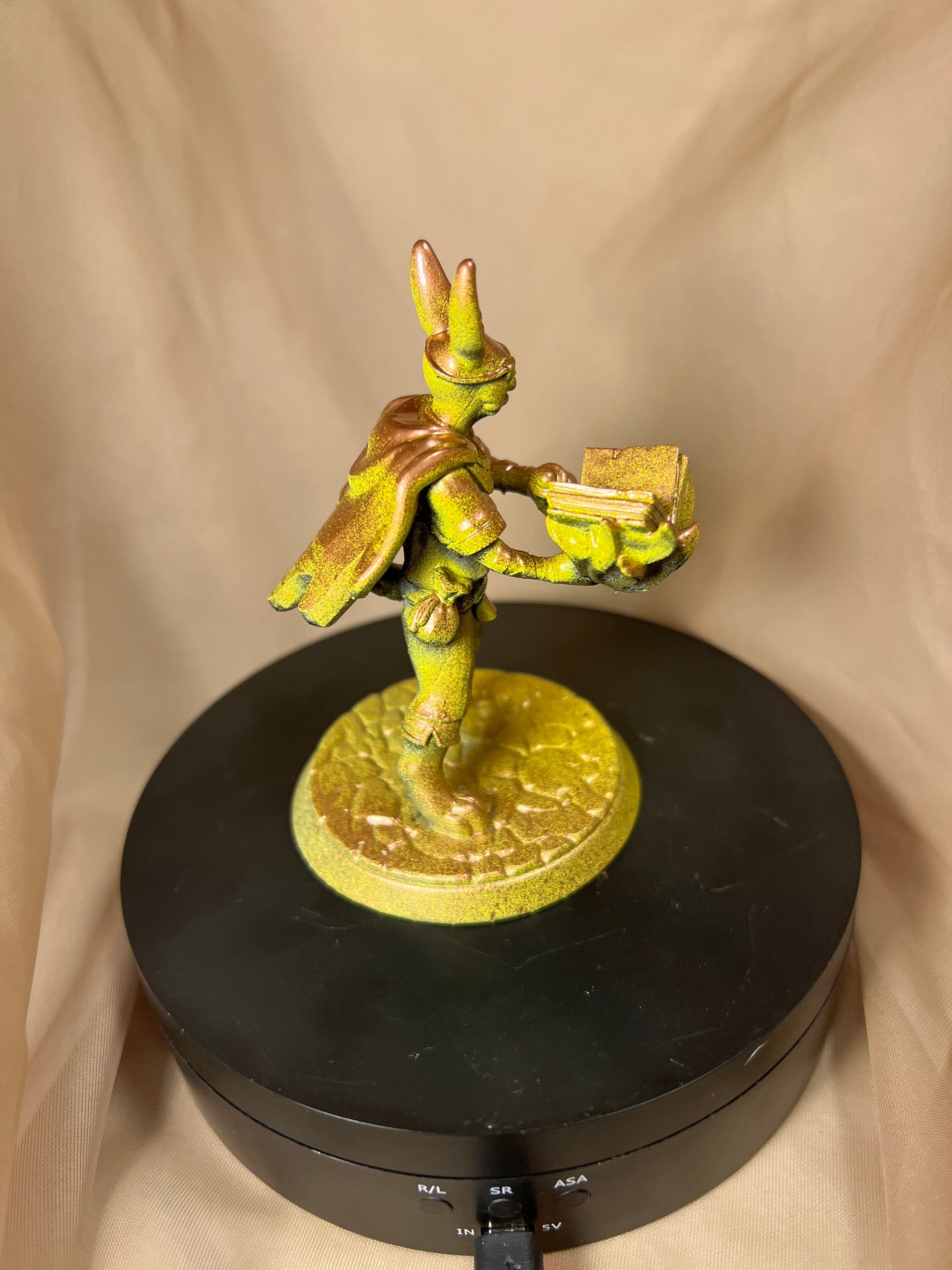 Haregon (Rabbit Folk) Mage Figure / Dungeons and Dragons Rabbit Model