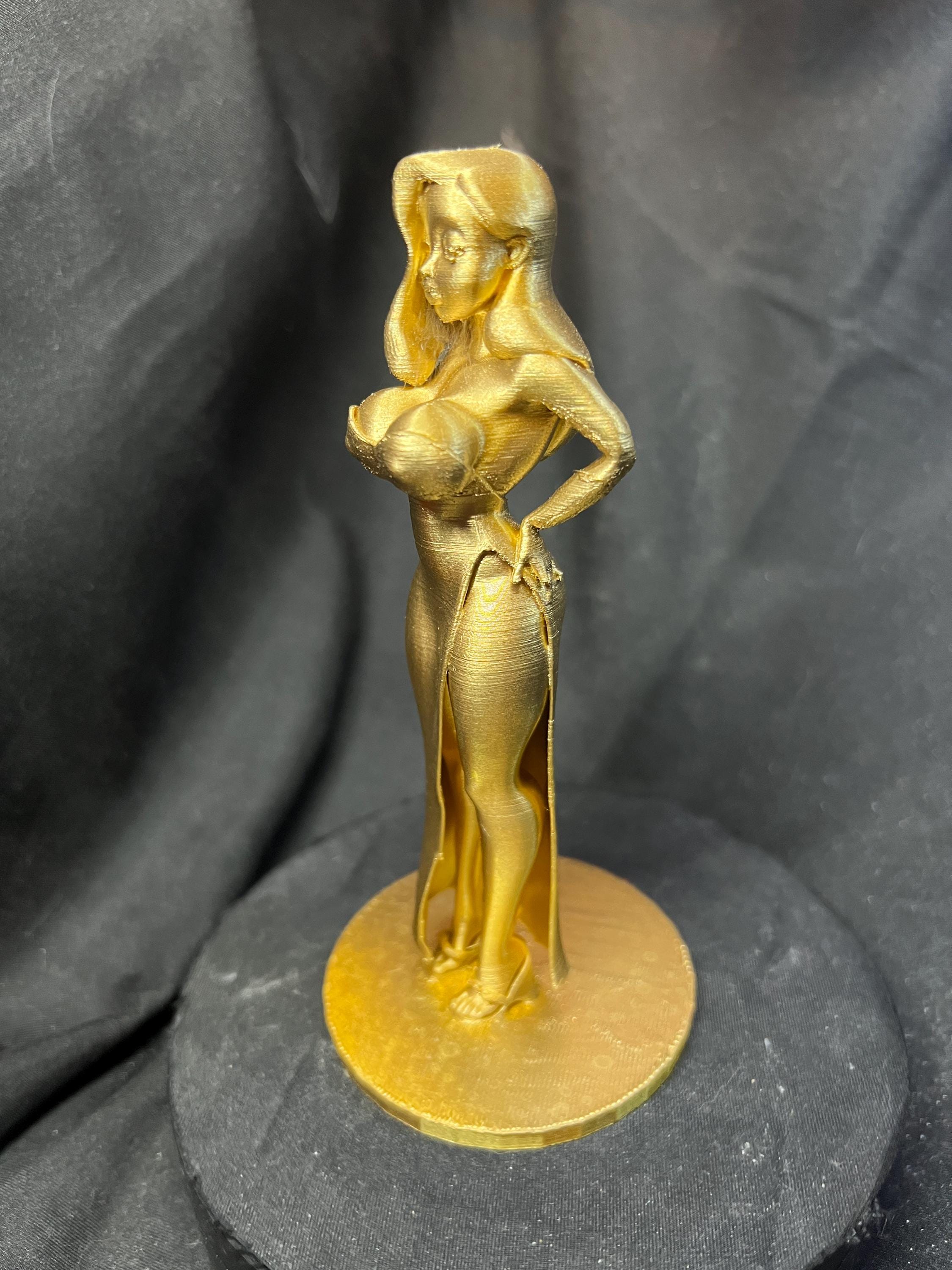 Jessica Rabbit in a Dress Figurine / Sexy Cartoon Character Figure