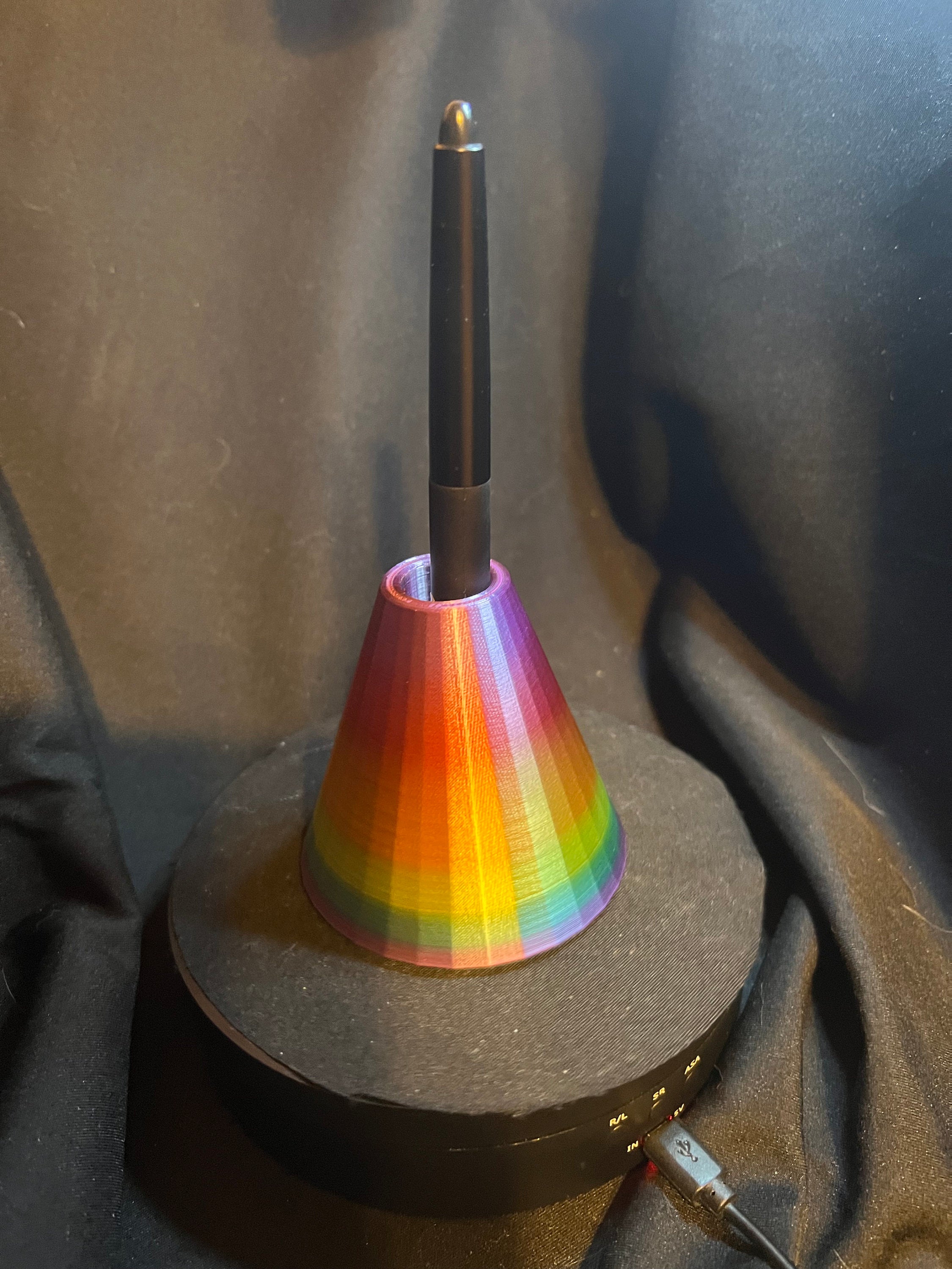 Cintiq (Touch Screen Tablet) Pen Holder / Colorful Pencil Holder
