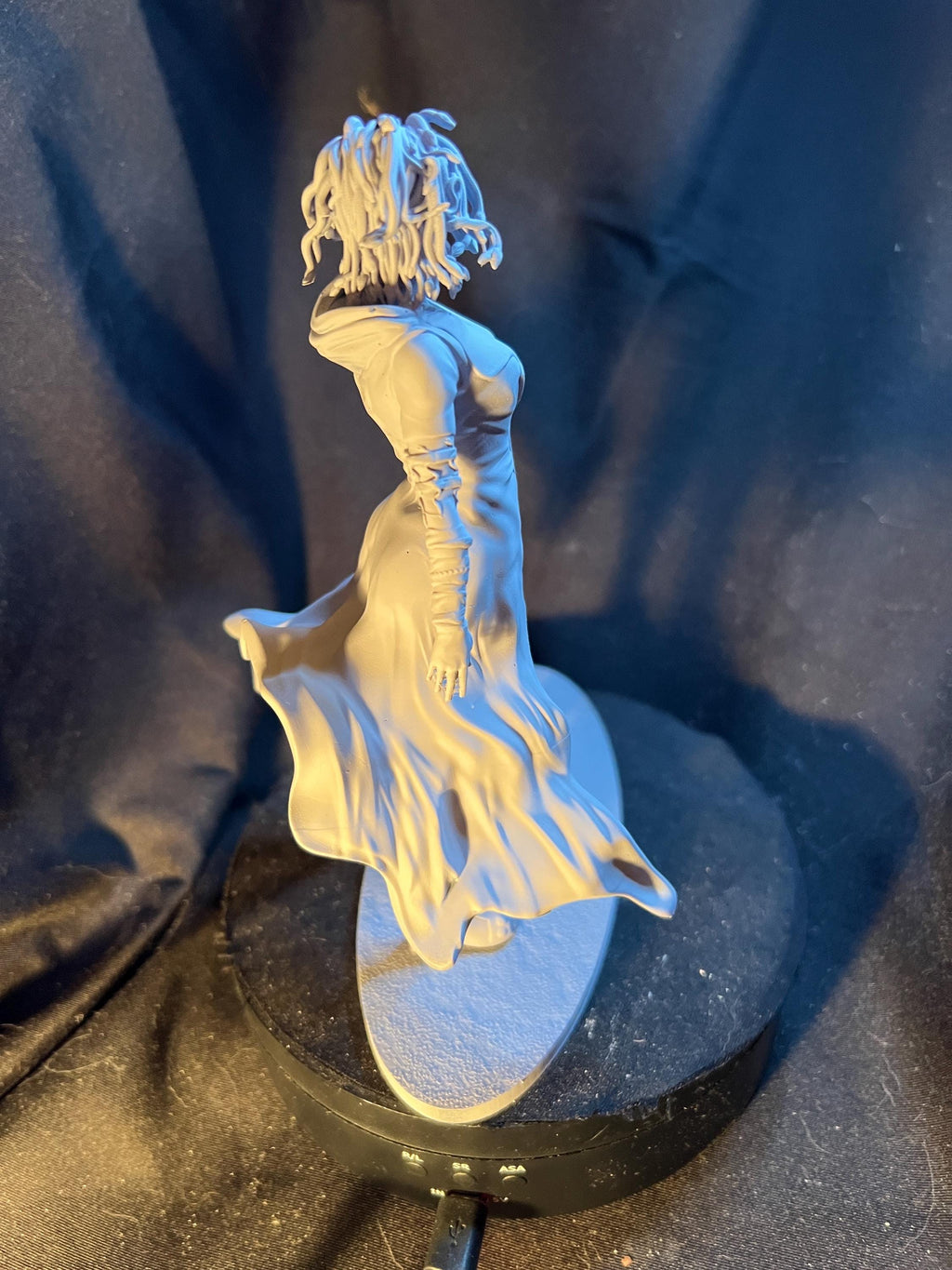 Medusa Figure / Fantasy Rogue Figurine