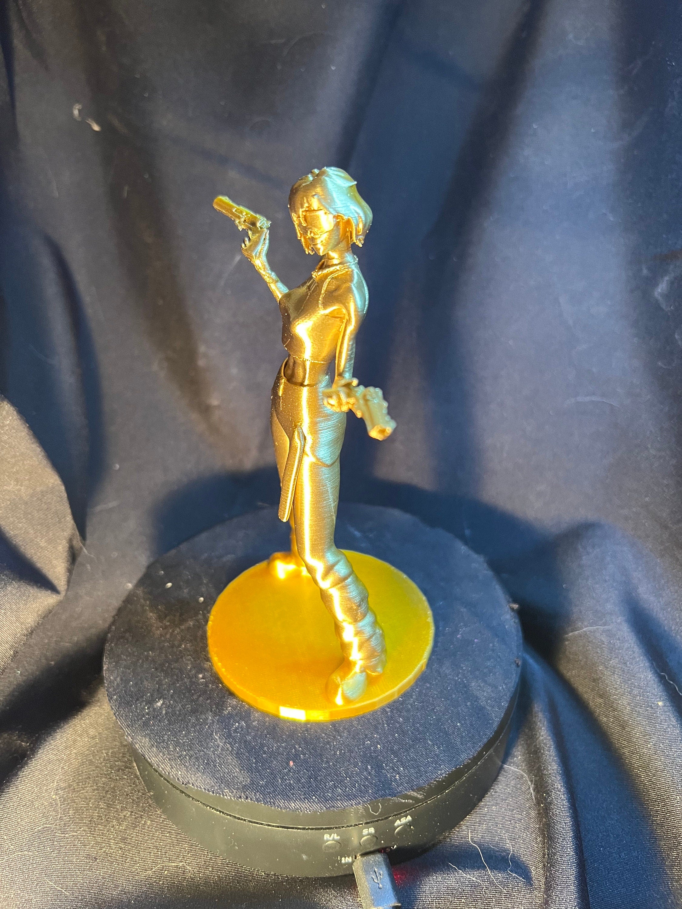 Anime Gun Girl Figurine, Dual Pistol Warrior