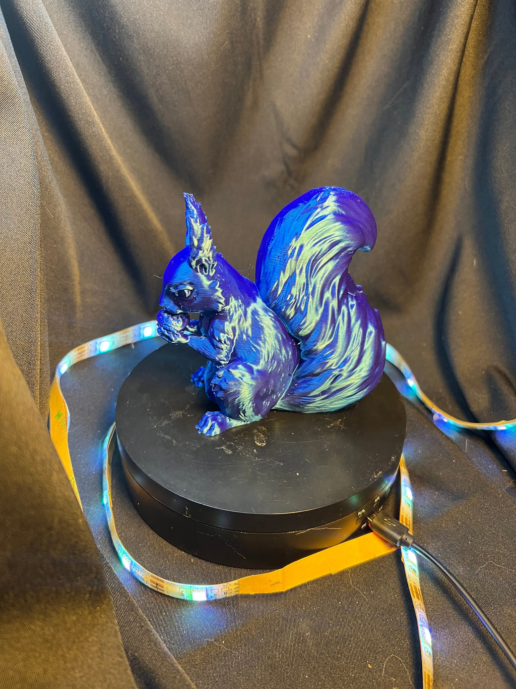 Squirrel Figurine: Desk Decor