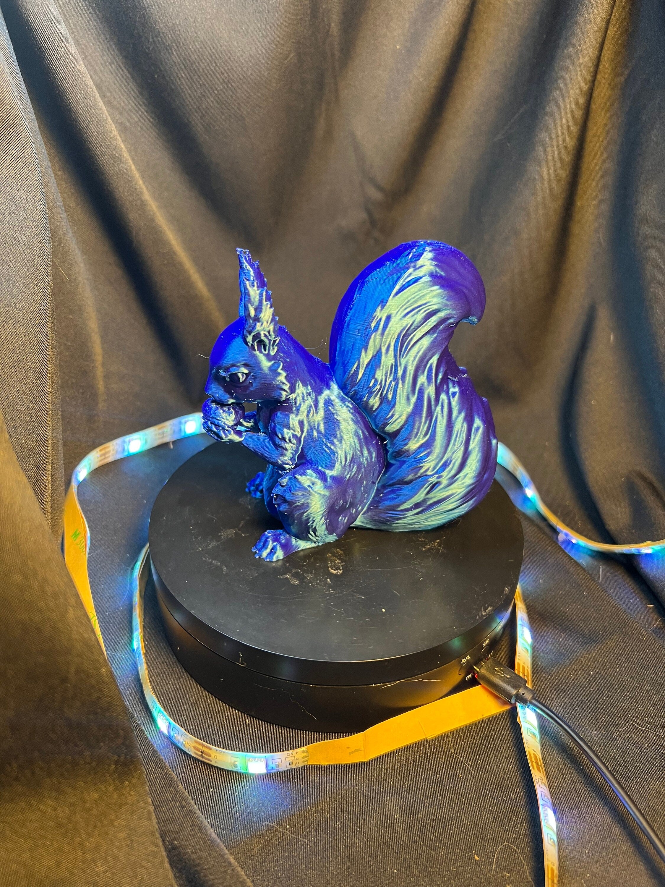 Squirrel Figurine: Desk Decor