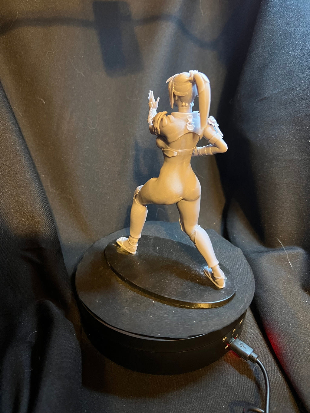 Taki Ninja Woman Figurine / Unarmed Warrior Figure