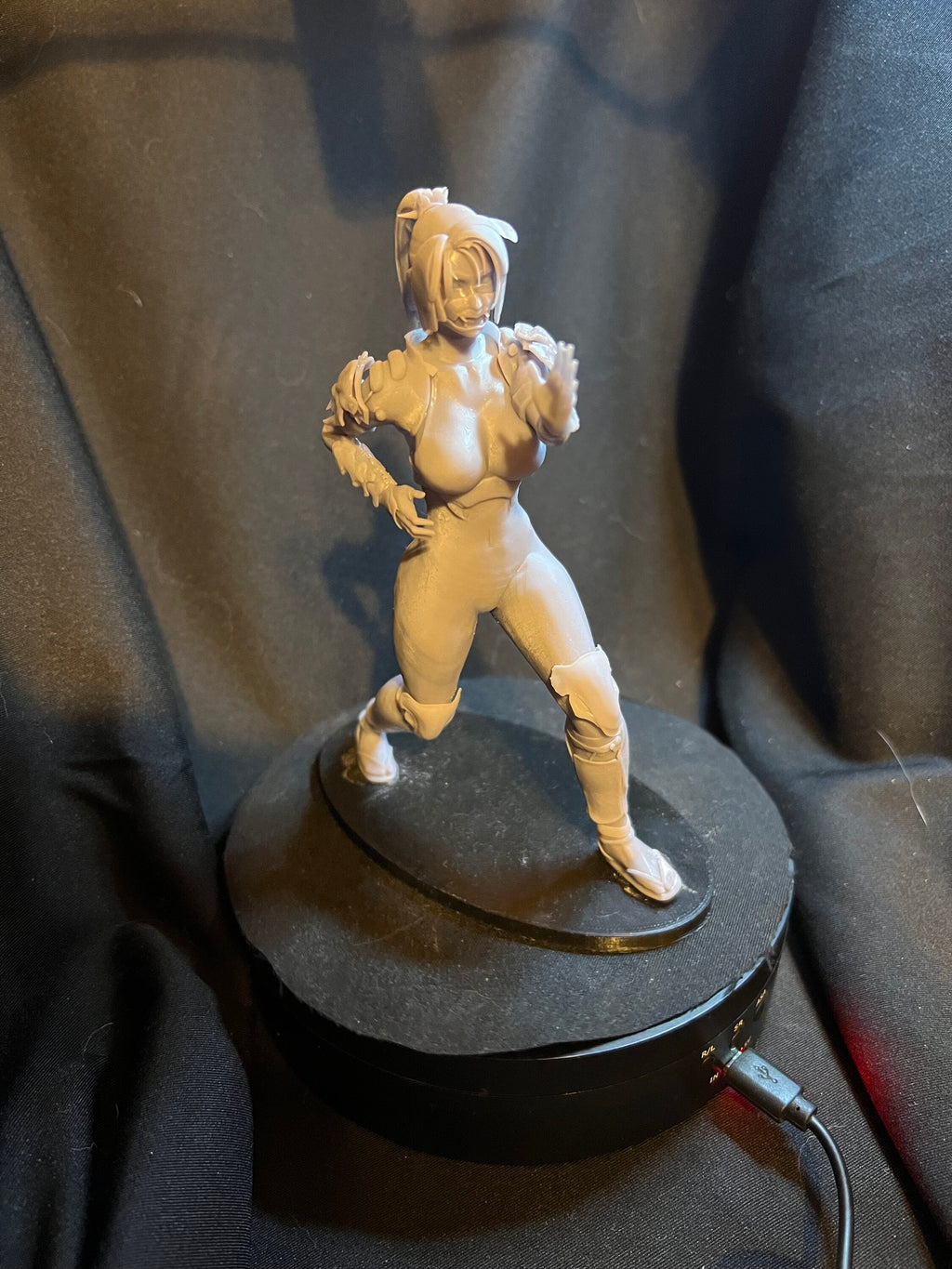 Taki Ninja Woman Figurine / Unarmed Warrior Figure