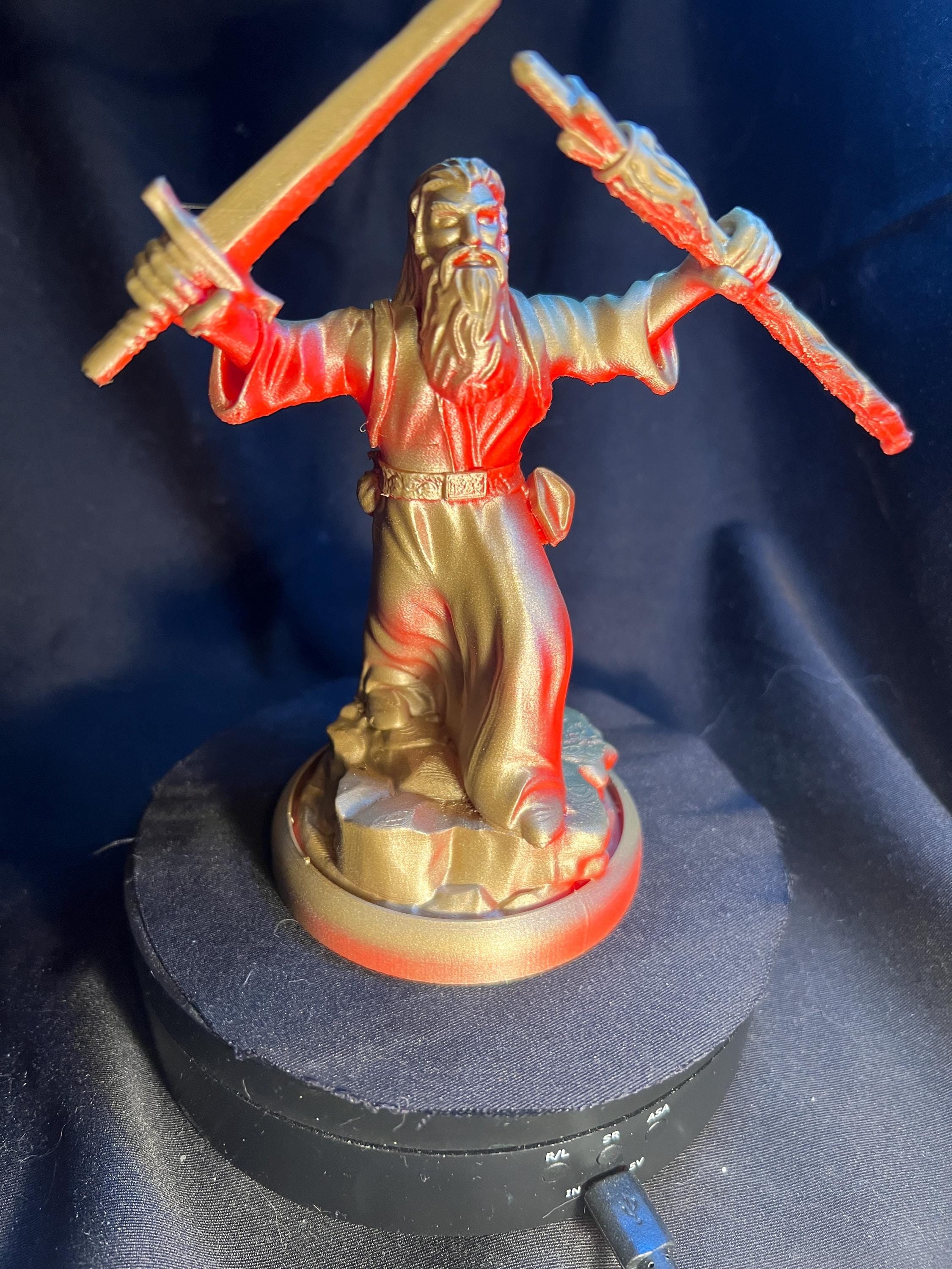 Fantasy Wizard Figure / Dungeons and Dragons Mage Model
