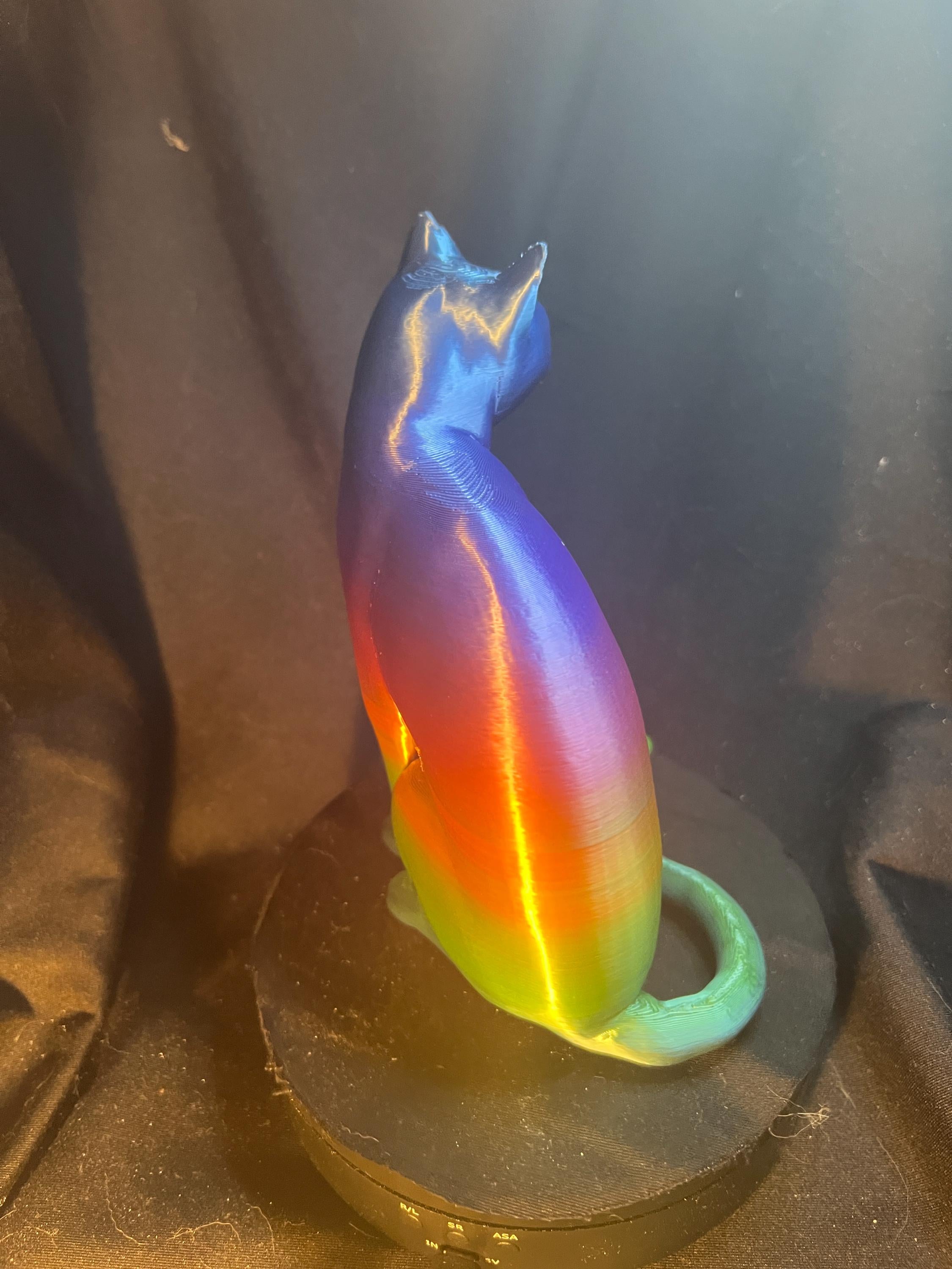 Elegant House Cat Statue: 6-Inch Cat Model