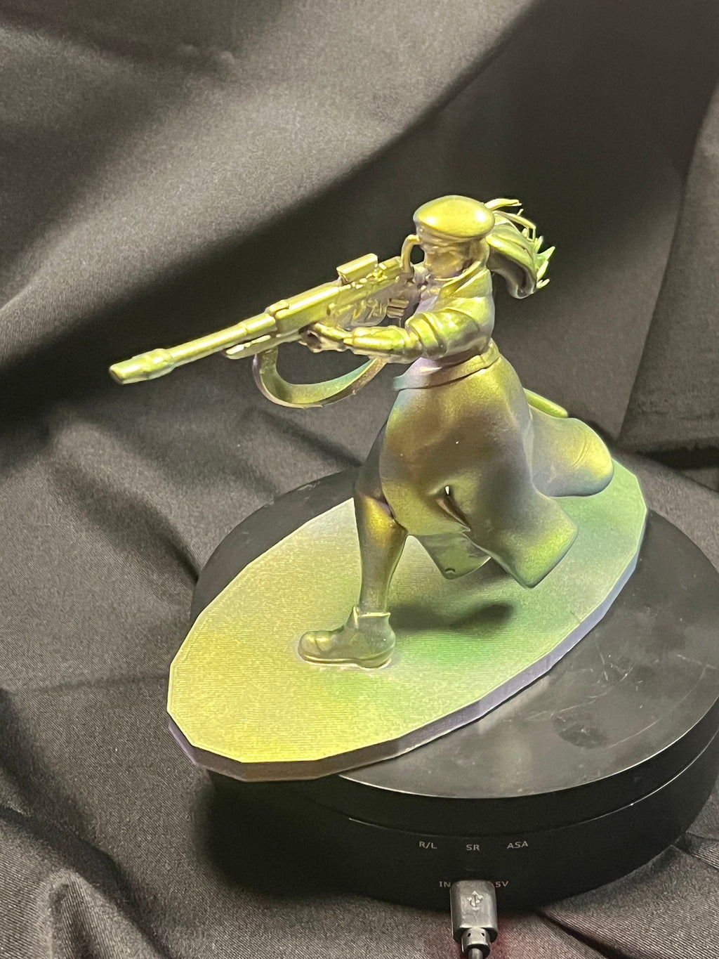 Sniper Woman / Soldier Figure