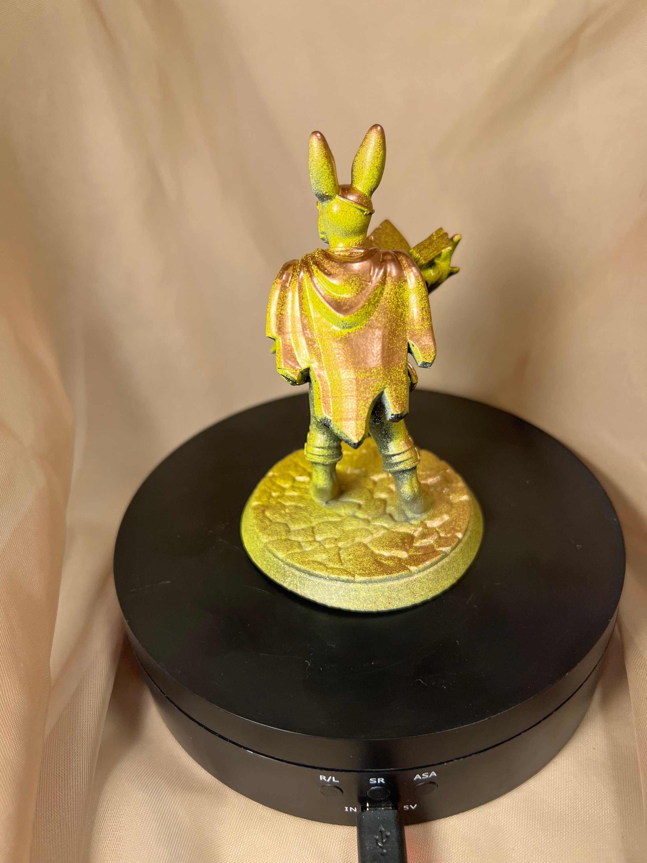 Haregon (Rabbit Folk) Mage Figure / Dungeons and Dragons Rabbit Model