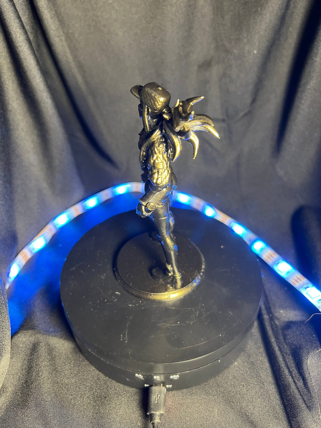 Akali Mini / League of Legends Figurine / Gamer Girl Figure