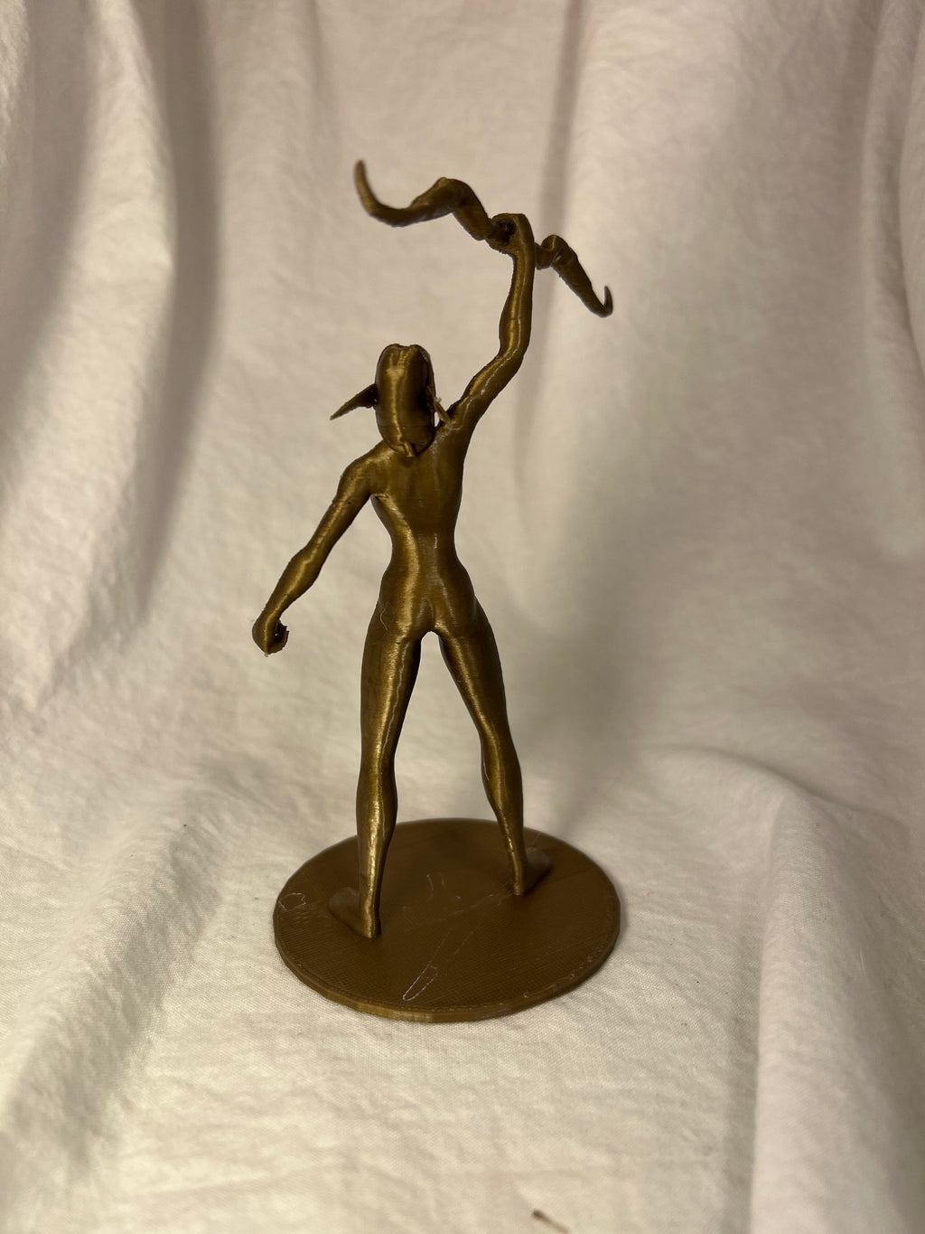 Elf Hunter Celebrating / Night Elf Figure