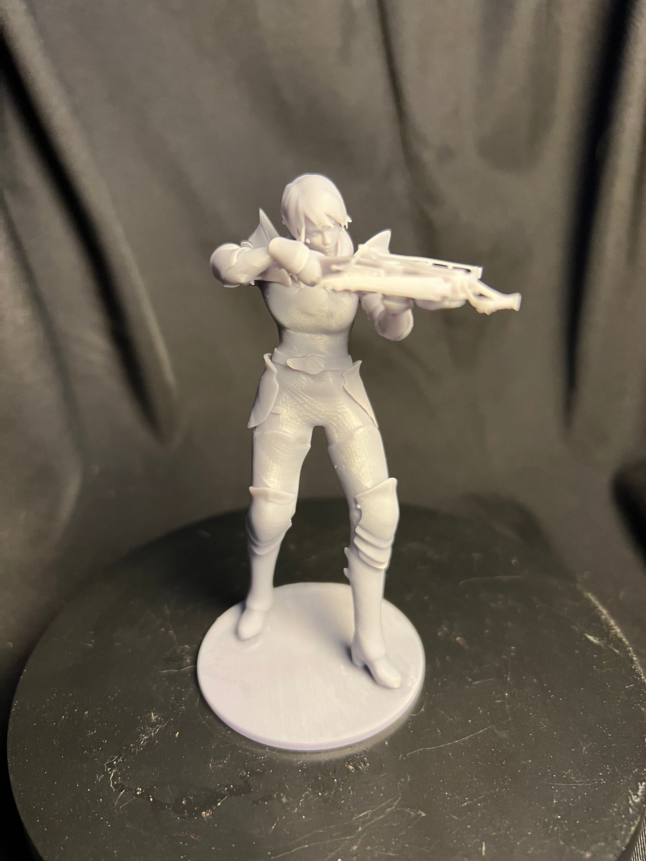 Female Knight with a Crossbow Figure