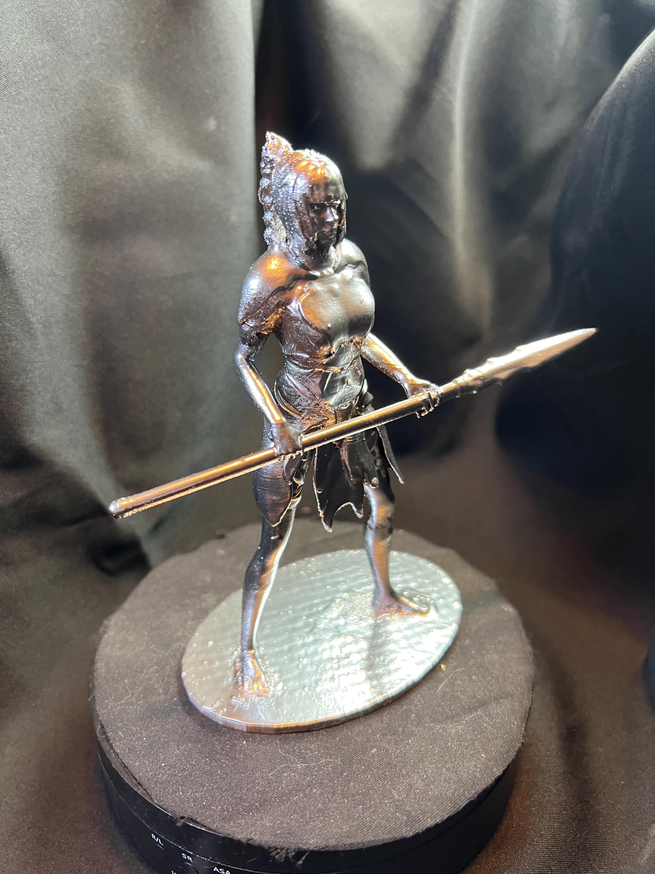 Shadowheart with a Spear
