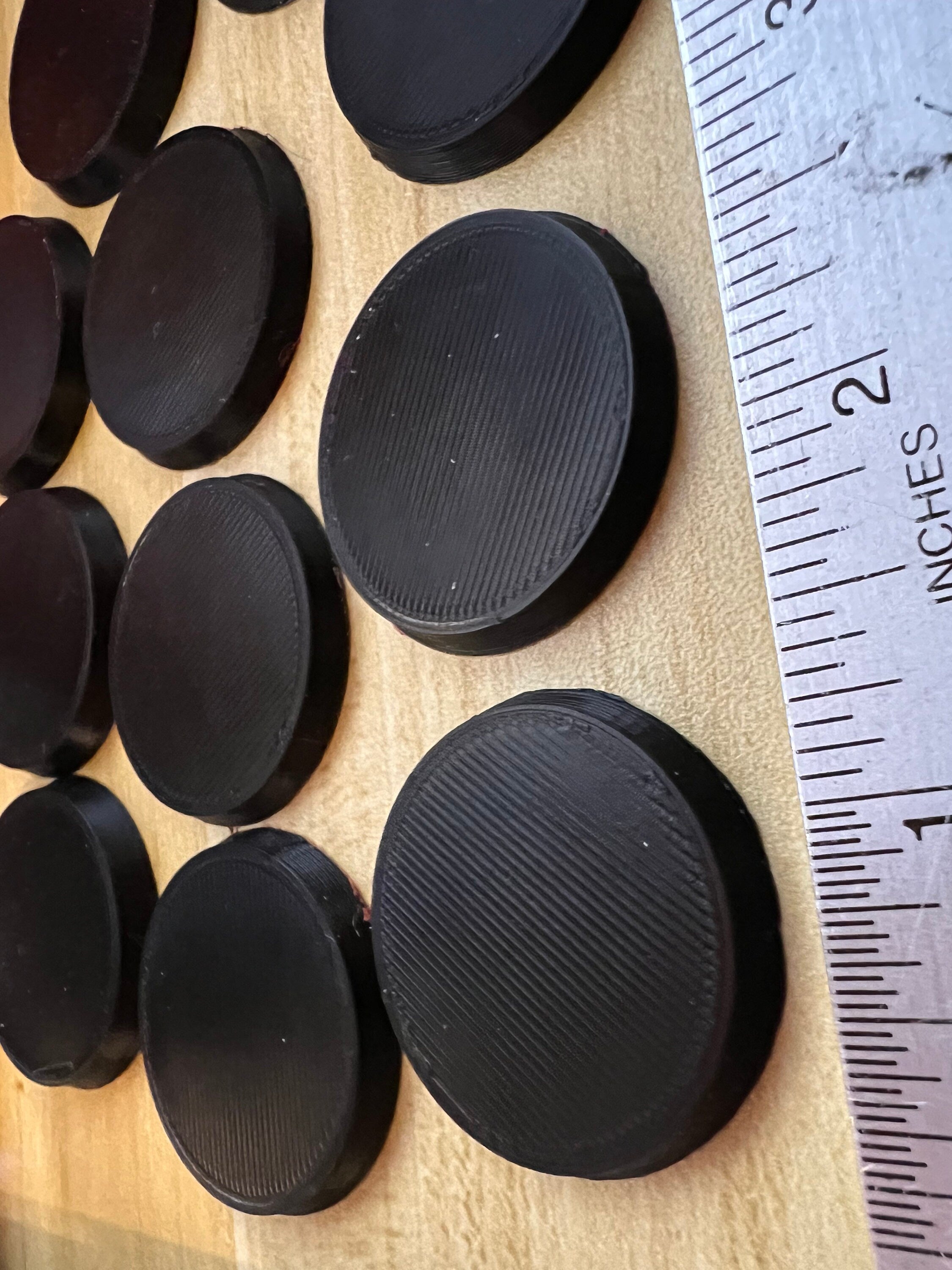 Mini base in a pack of 10 for desktop game figures