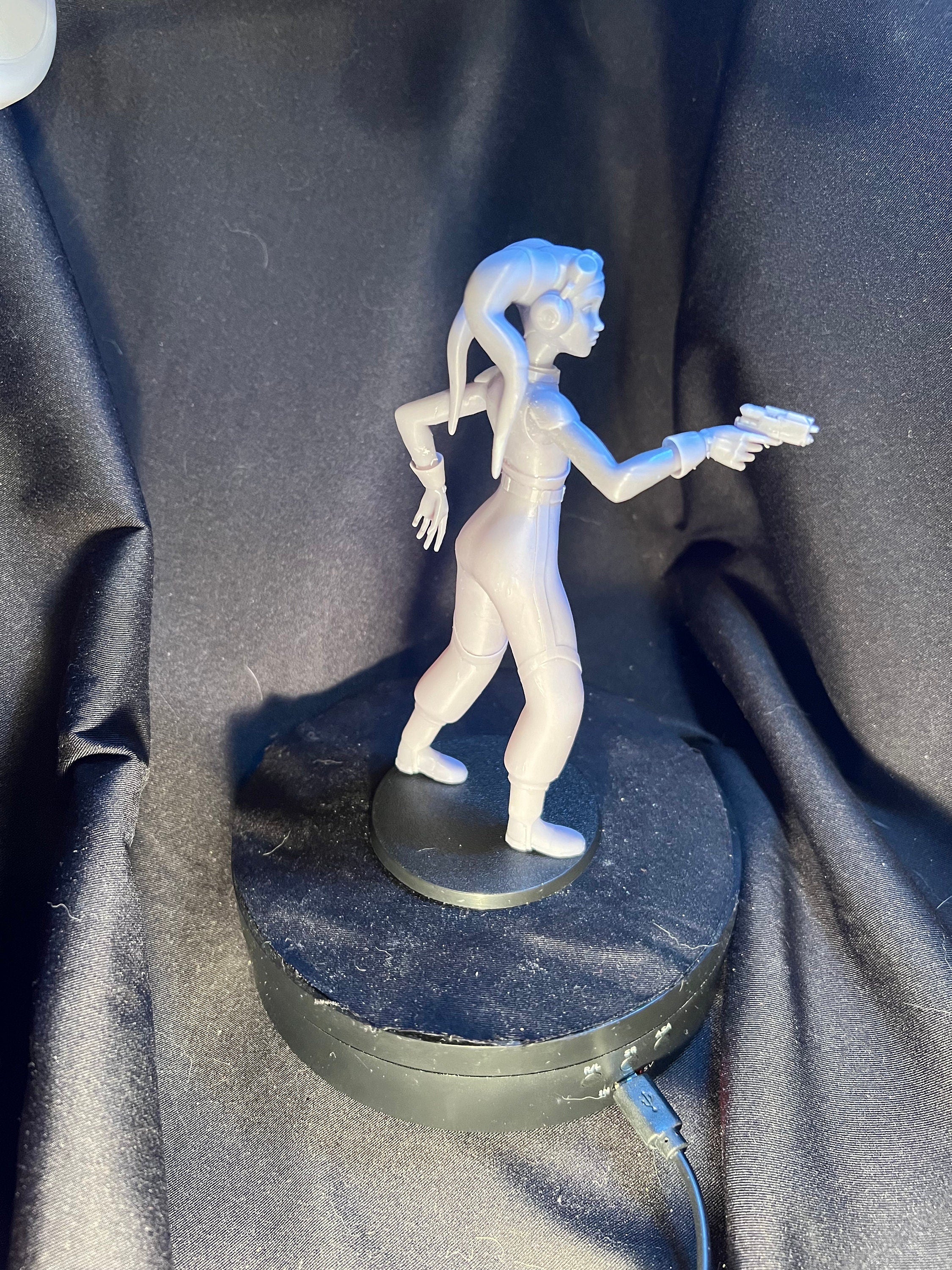 3D Printed Science Fiction Figurine: Cute Space Pilot Mom