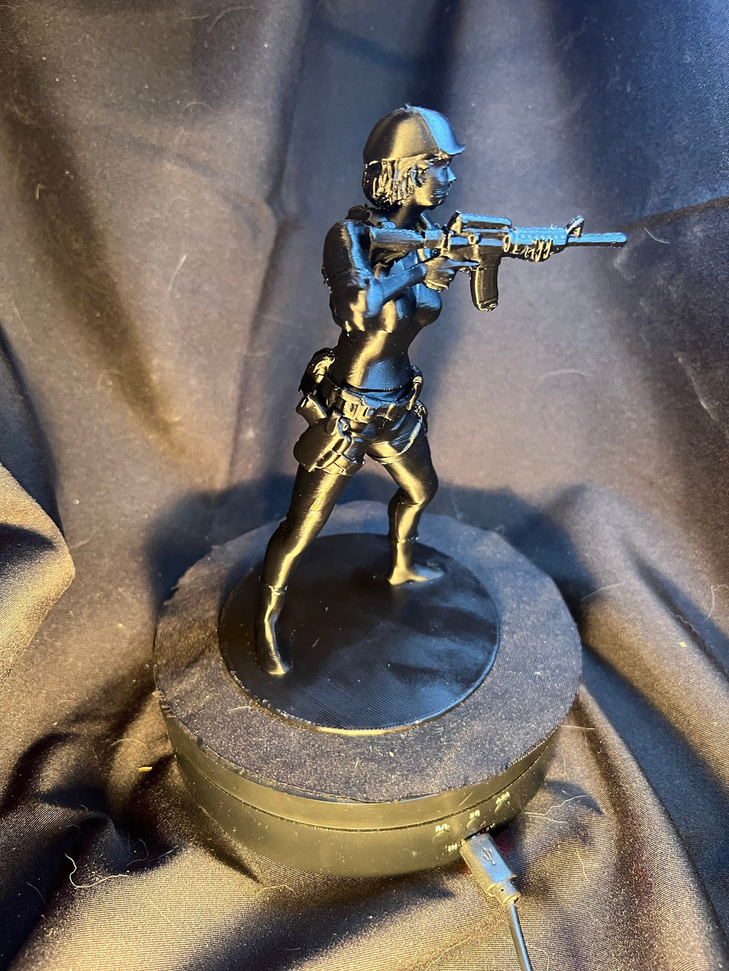 Jill Fighter Figurine / Soldier Woman Figure