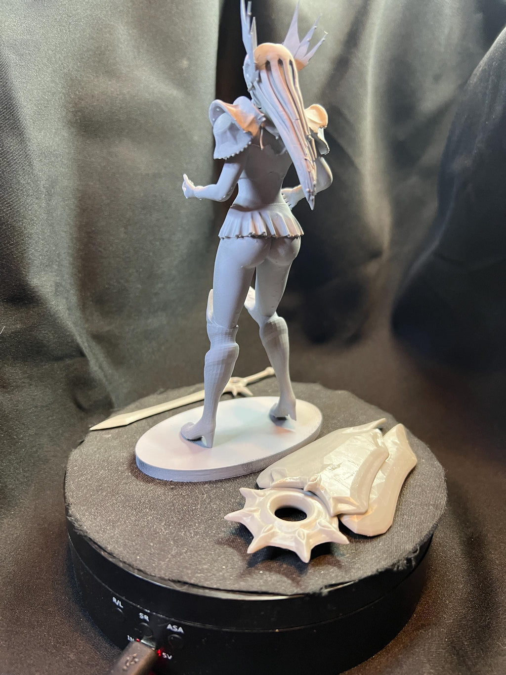 Sexy Knight – Sword and Shield Warrior Figure