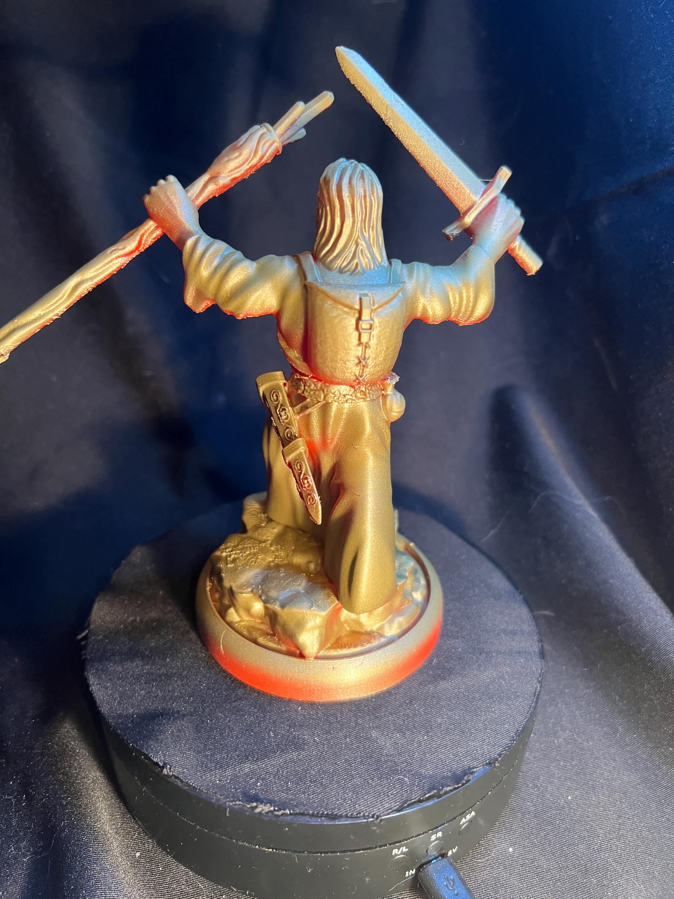 Fantasy Wizard Figure / Dungeons and Dragons Mage Model