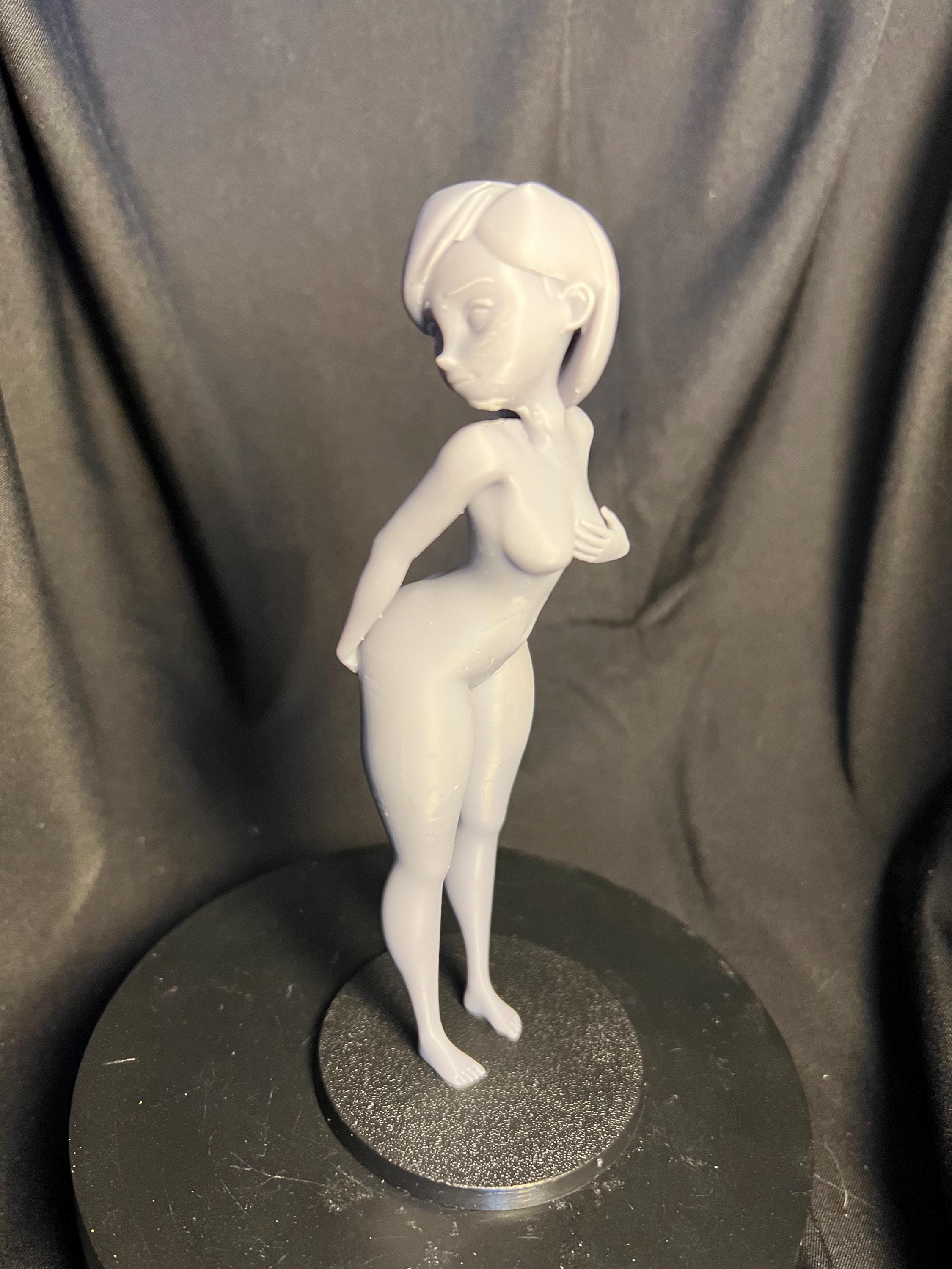 Nude Toon Mom Model / Hot Anime Mommy Figure