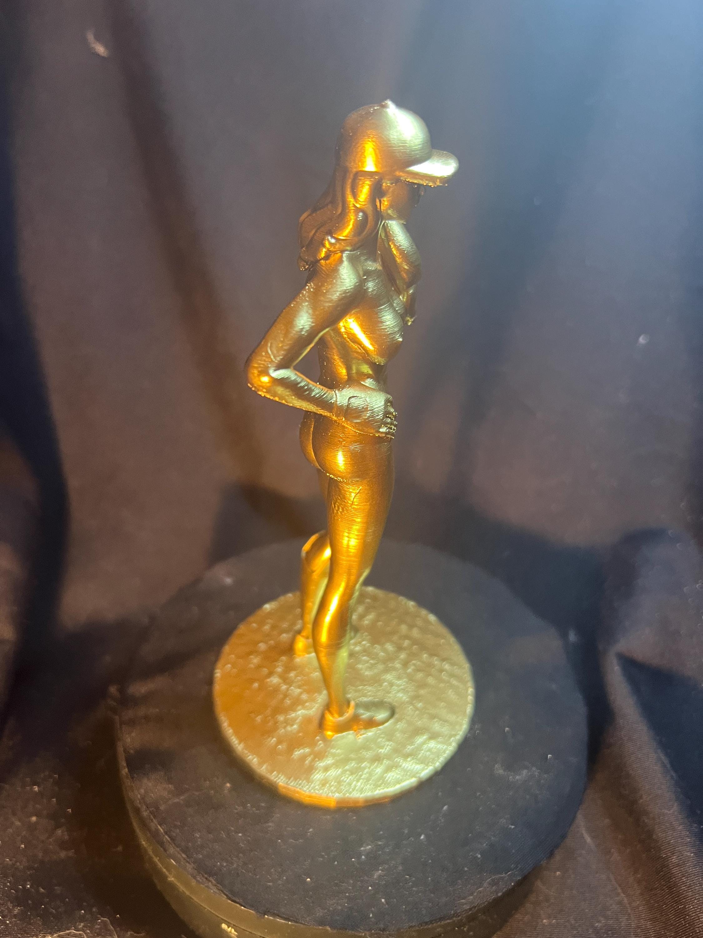 Sexy Nude Woman / Naked Ball-Player Figure