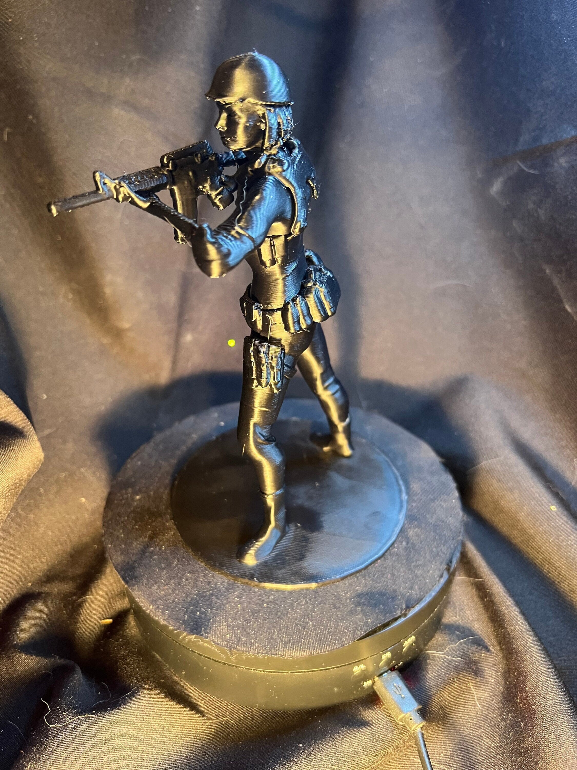 Jill Fighter Figurine / Soldier Woman Figure